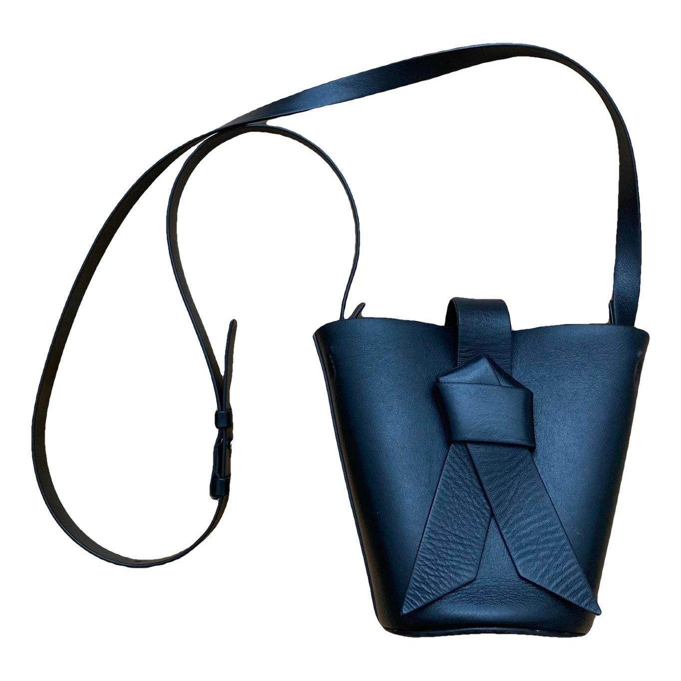 Musubi leather handbag