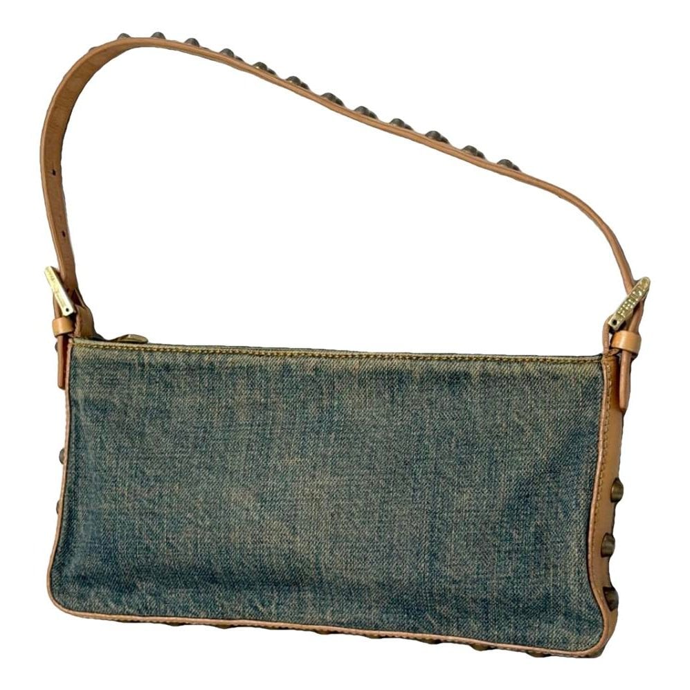 Baguette handbag