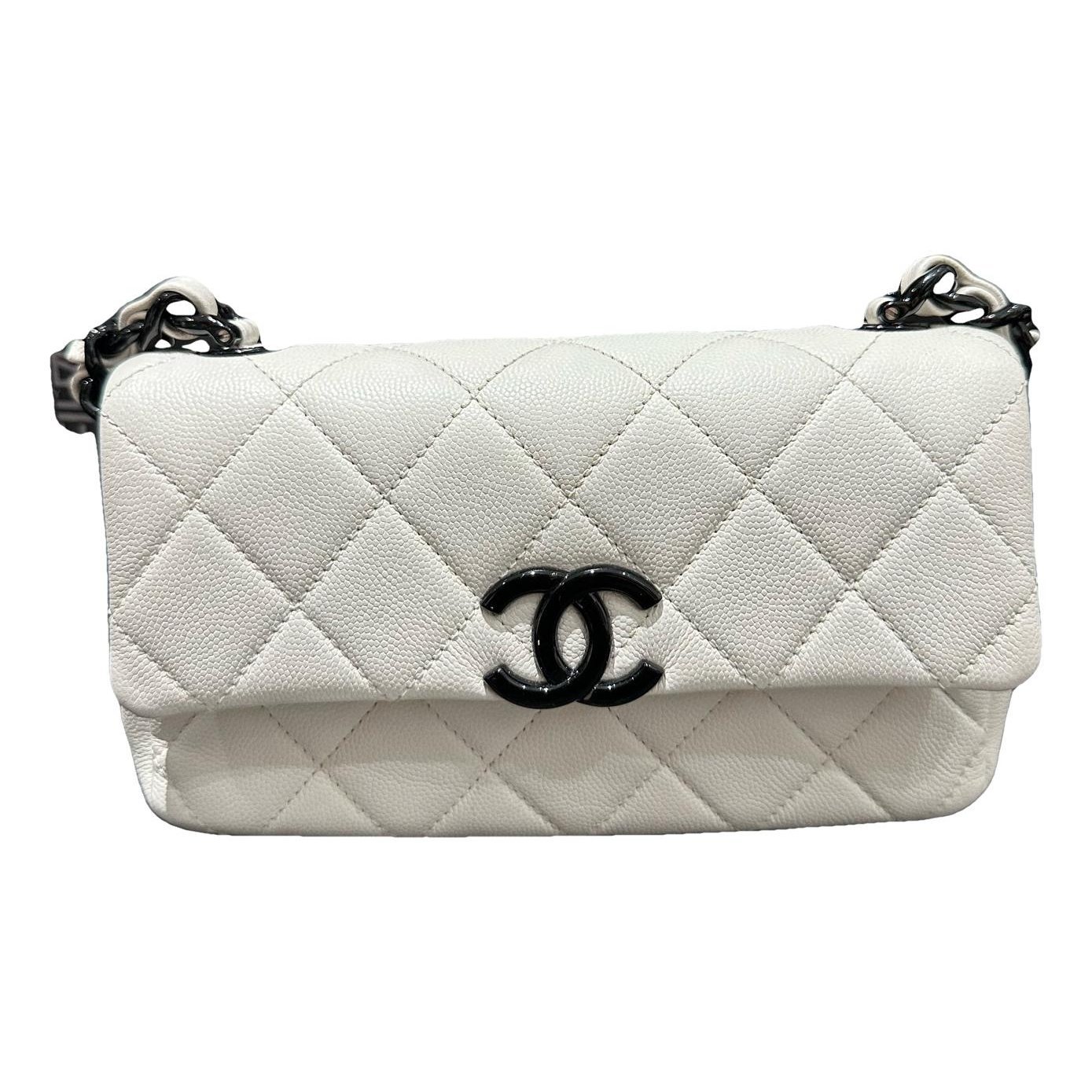 Trendy CC Flap leather handbag