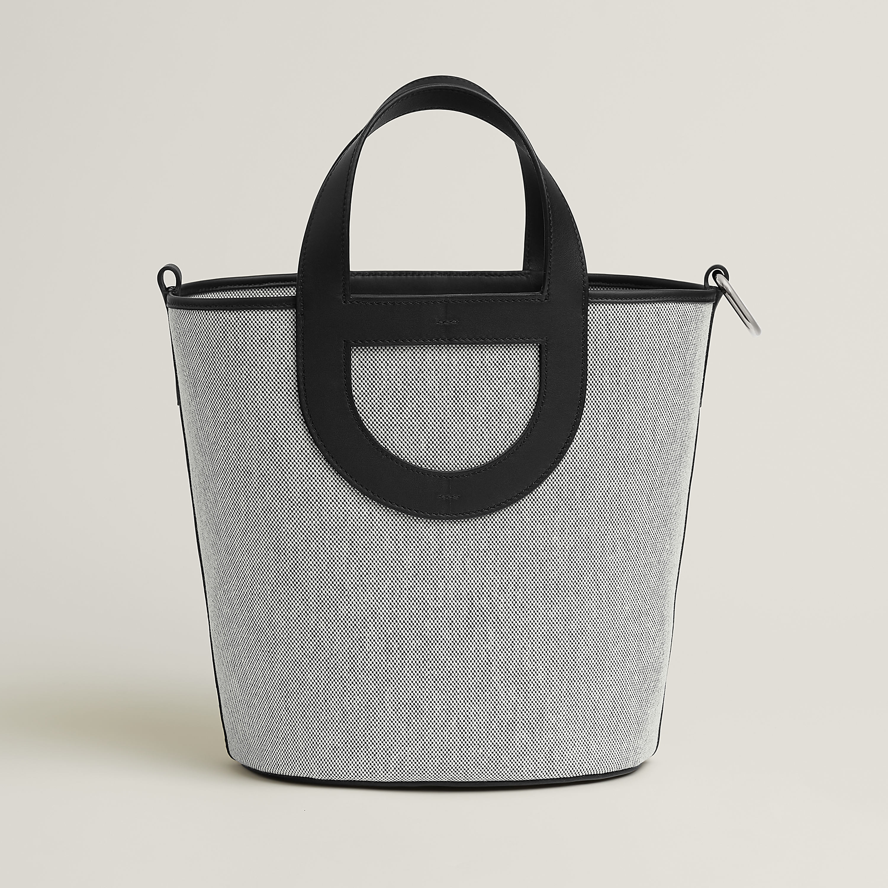Hermès In-the-Loop 23 bag