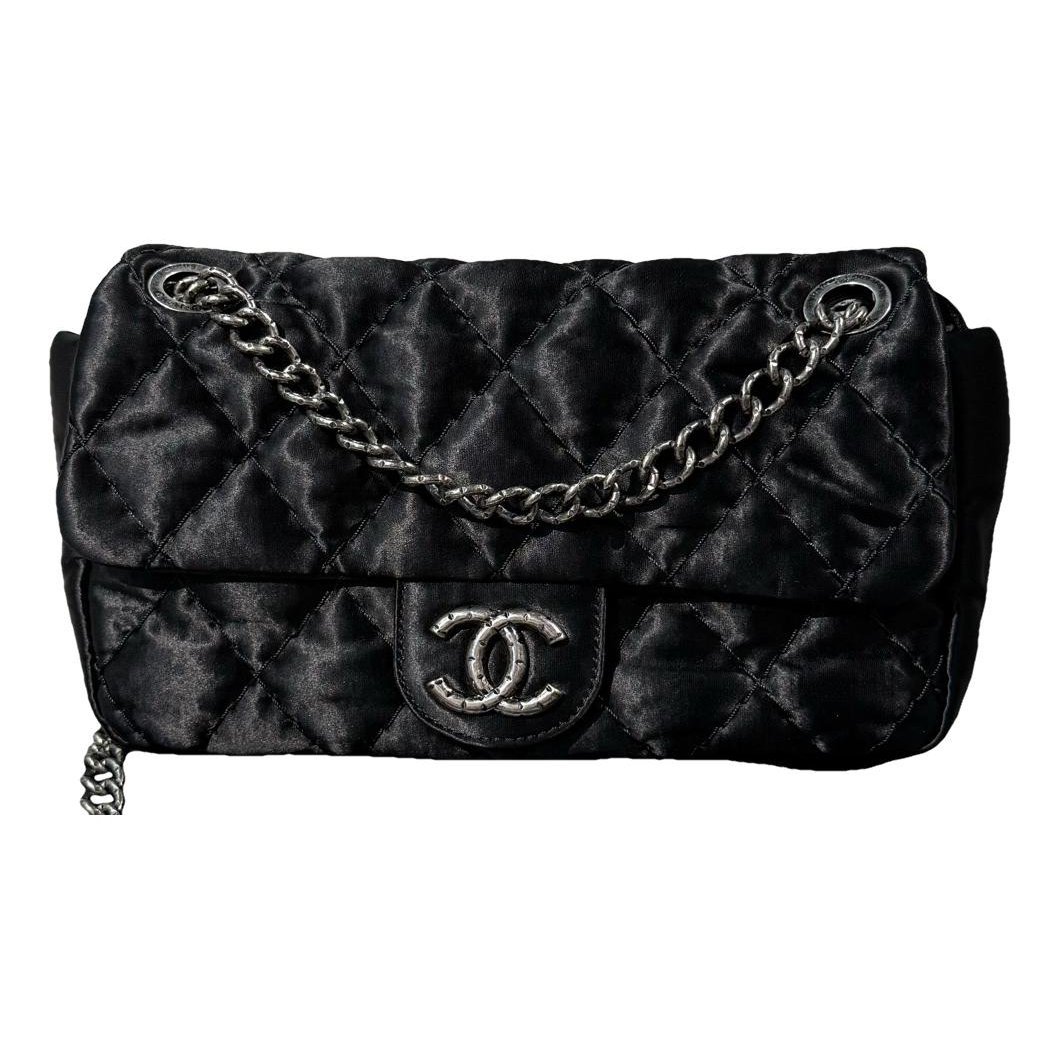 Timeless/Classique leather crossbody bag