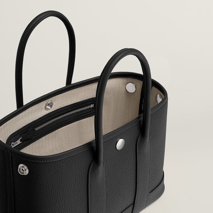 Noir Neo Garden 23 Bag