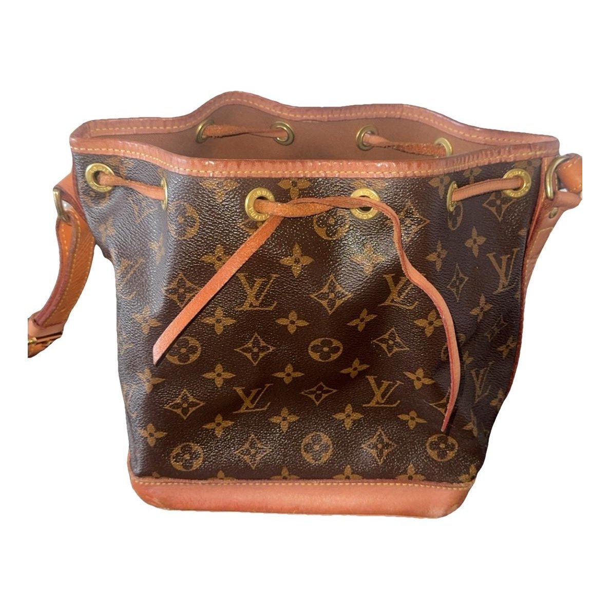 Noé leather handbag