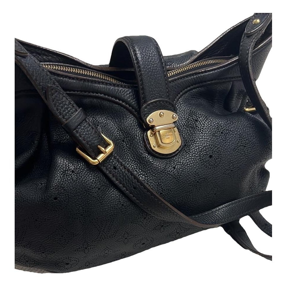 Louis Vuitton Mahina leather handbag