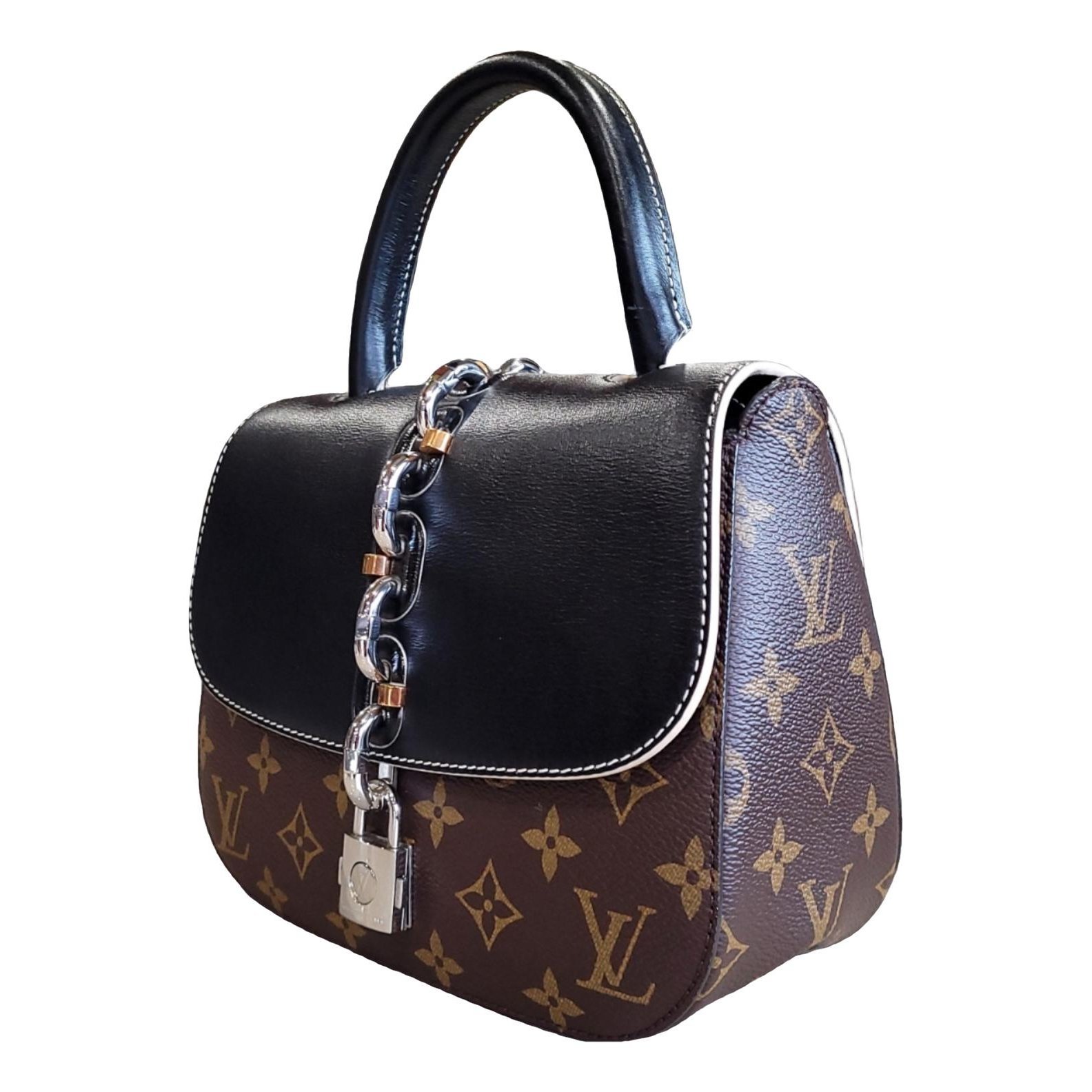 Louis Vuitton Chain It leather handbag