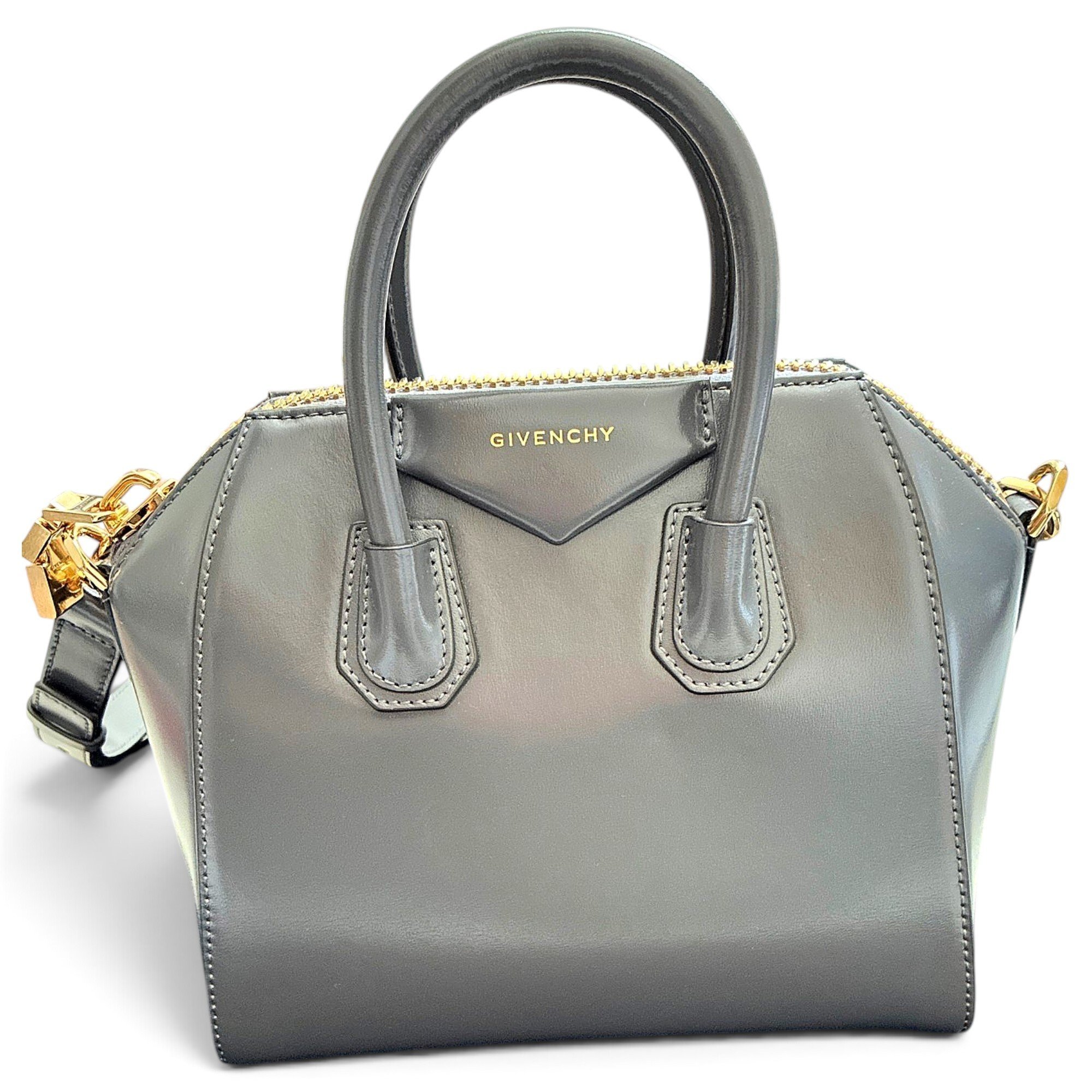Antigona leather handbag