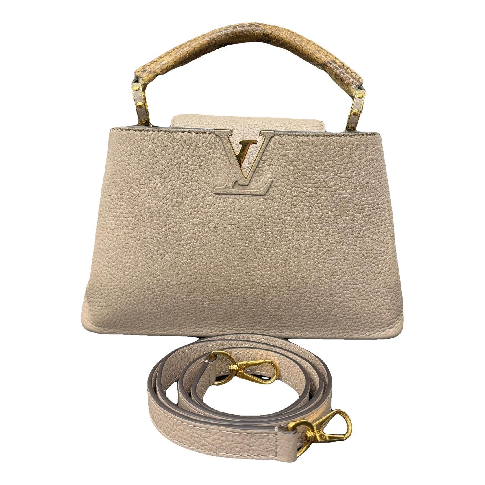 Capucines leather handbag