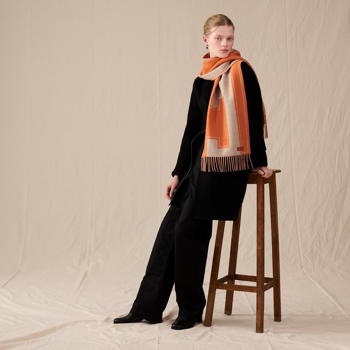 Hermès Casaque Clefs de H scarf Beige Chiné/Orange | BagUSeek