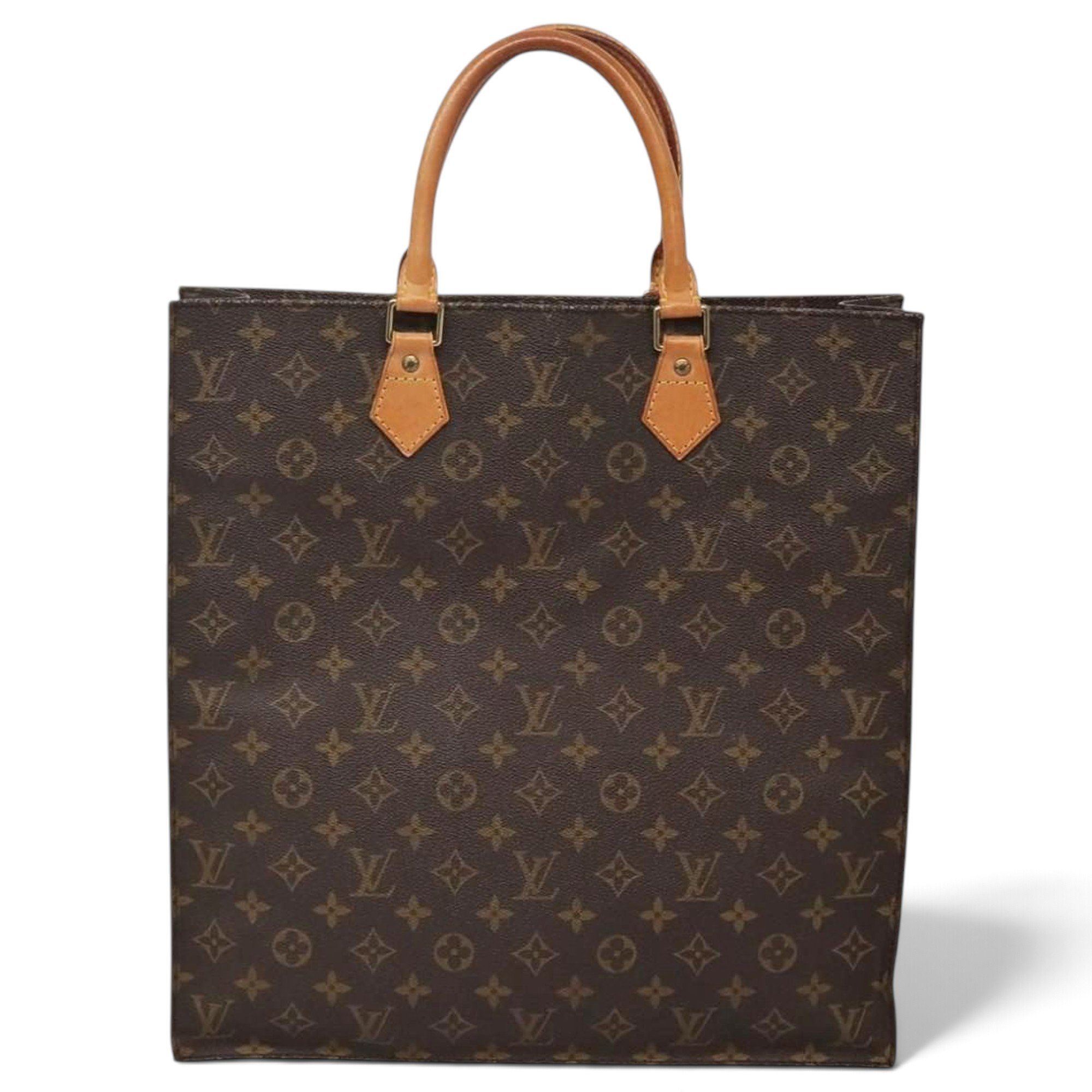 Plat leather handbag