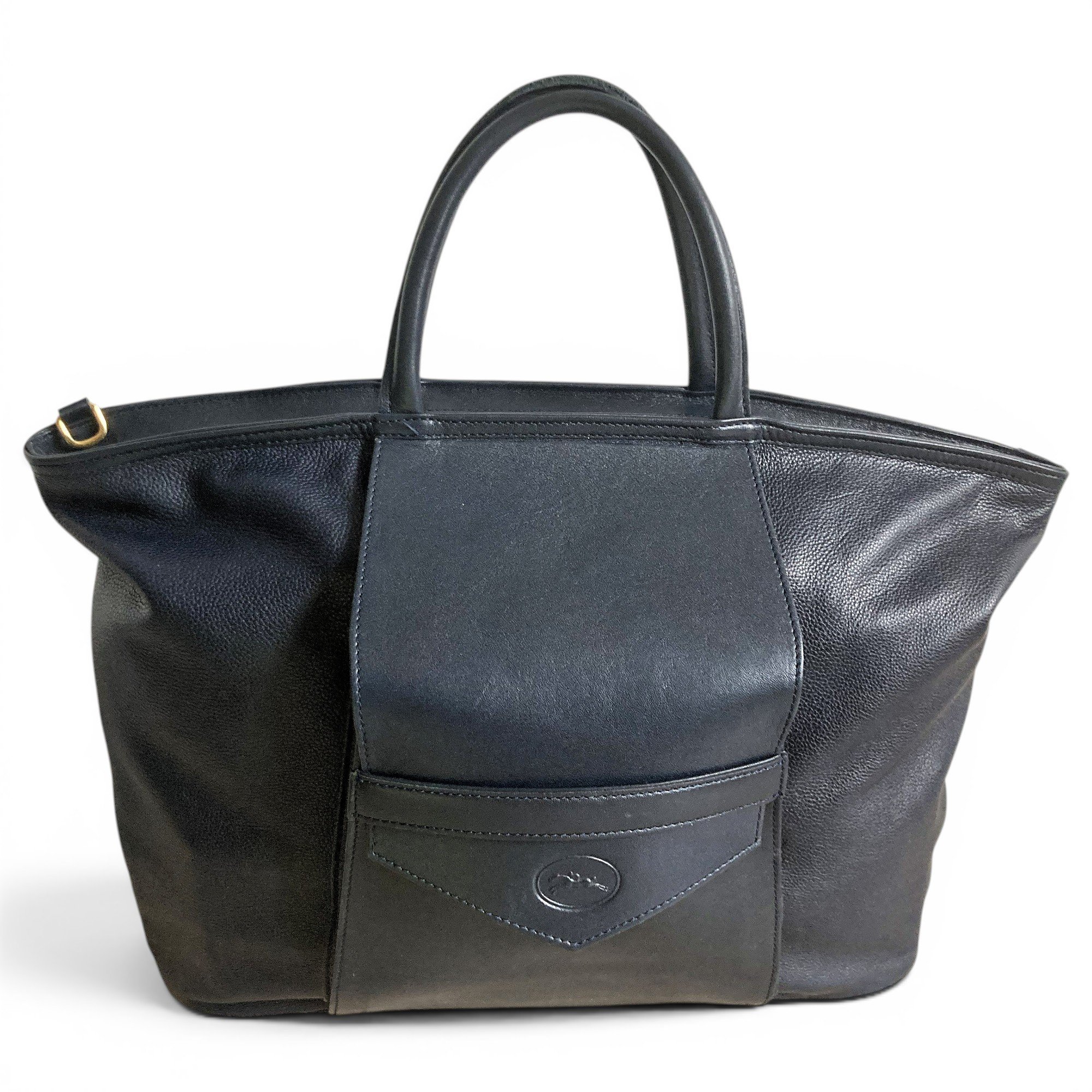 Leather travel bag