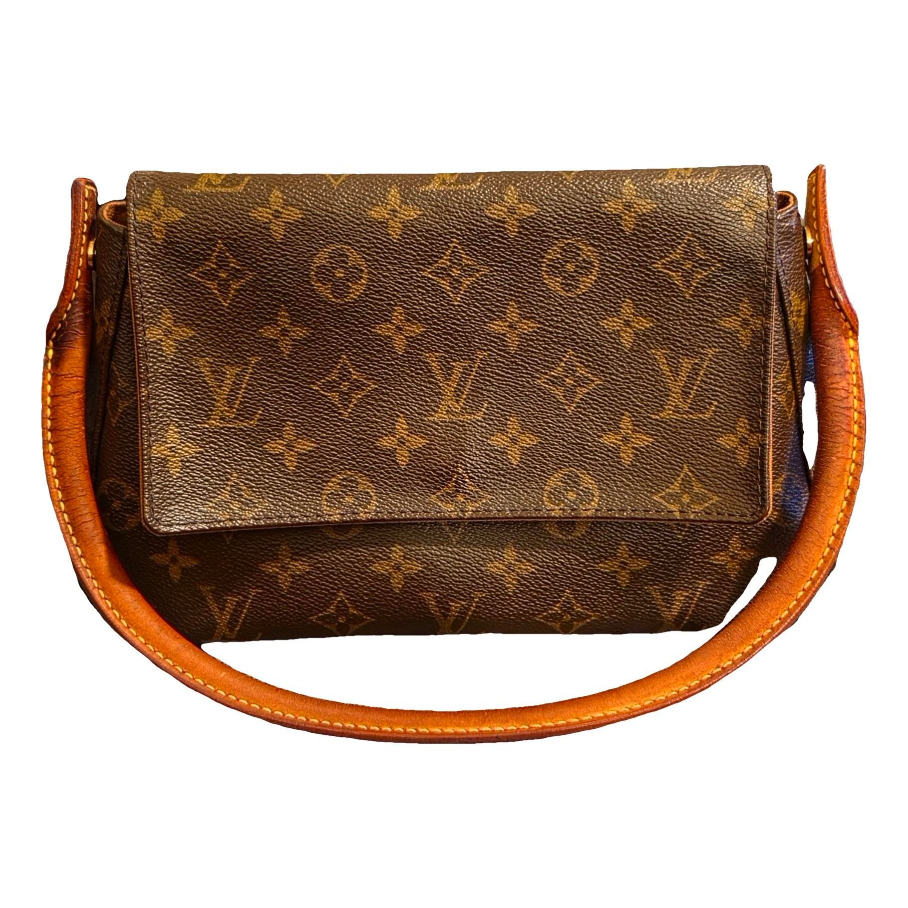 Looping cloth handbag