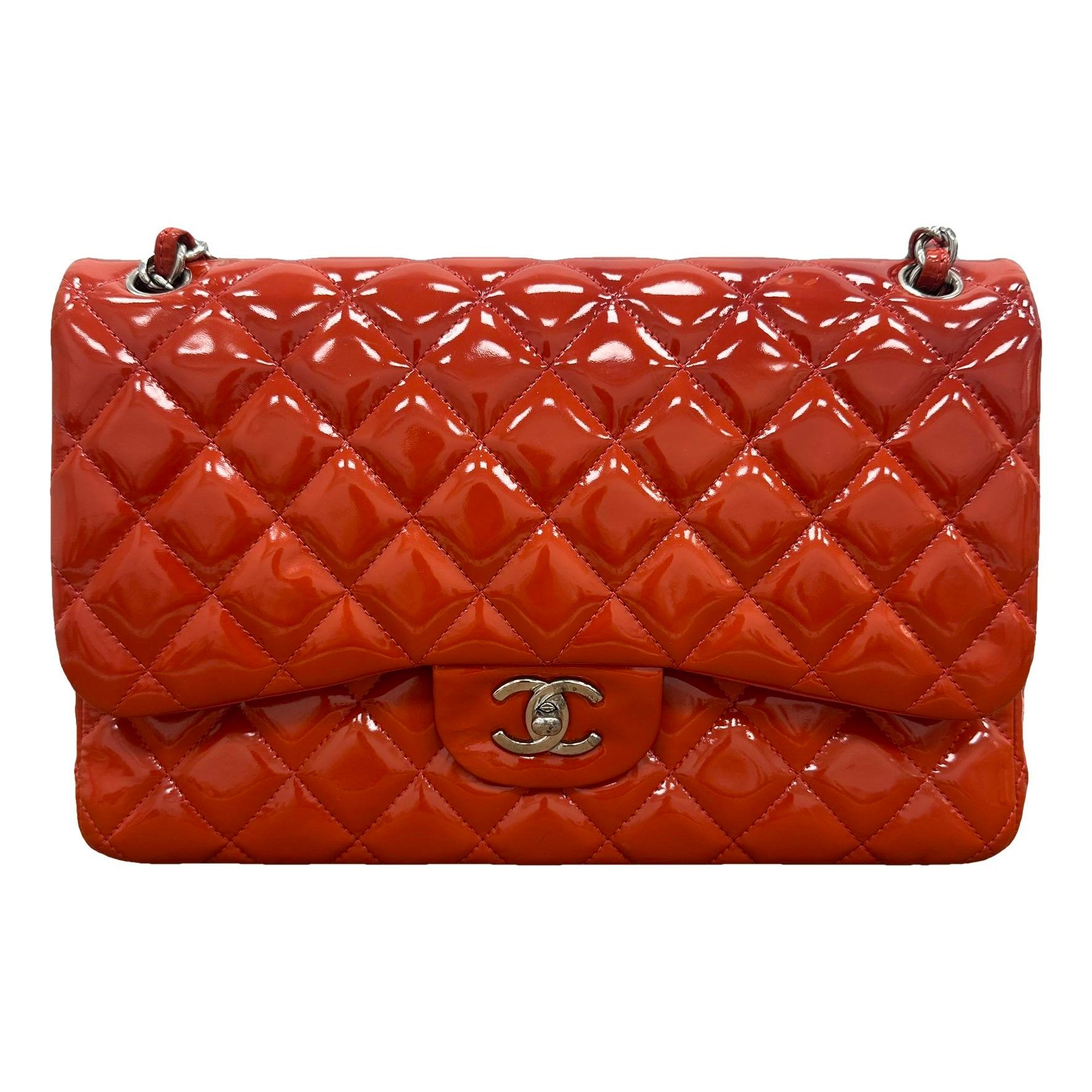 Timeless/Classique patent leather handbag