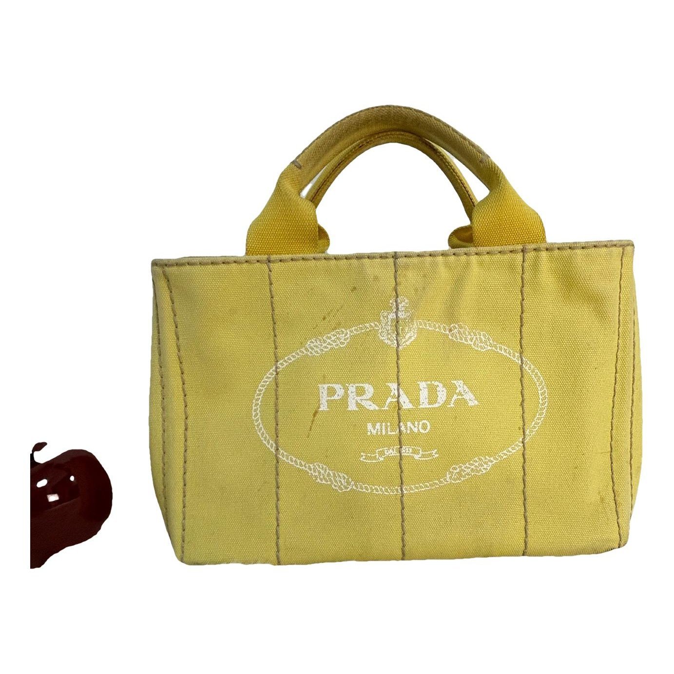 Concept cloth handbag
