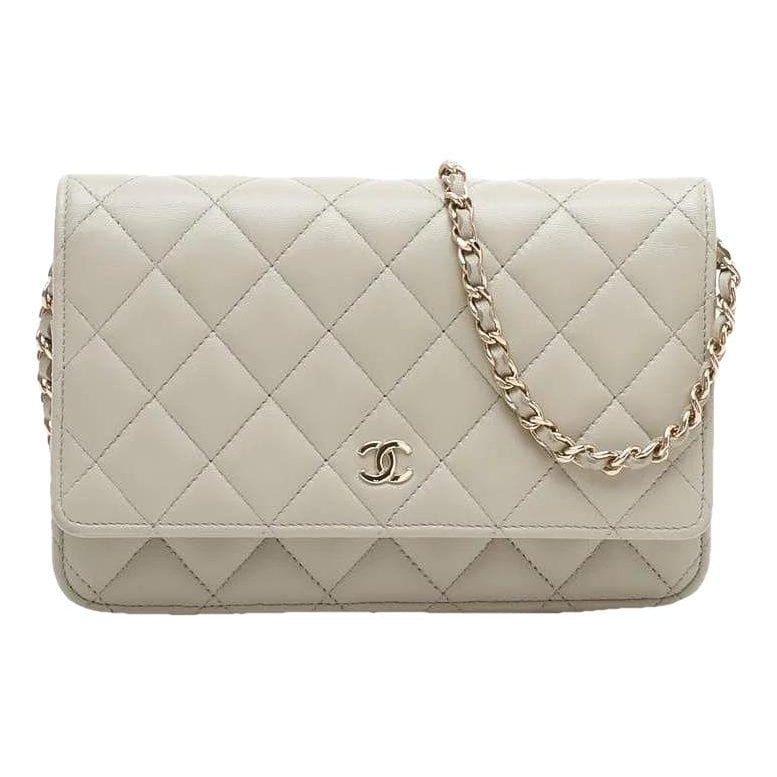 Wallet On Chain leather crossbody bag