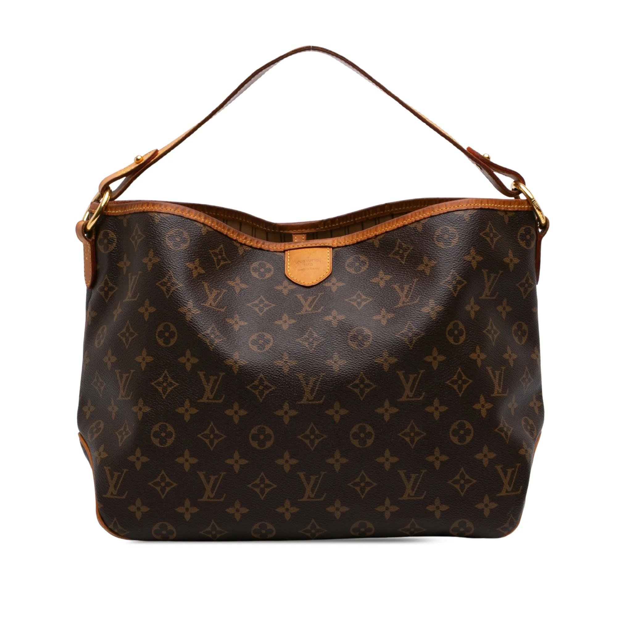 Delightful cloth handbag