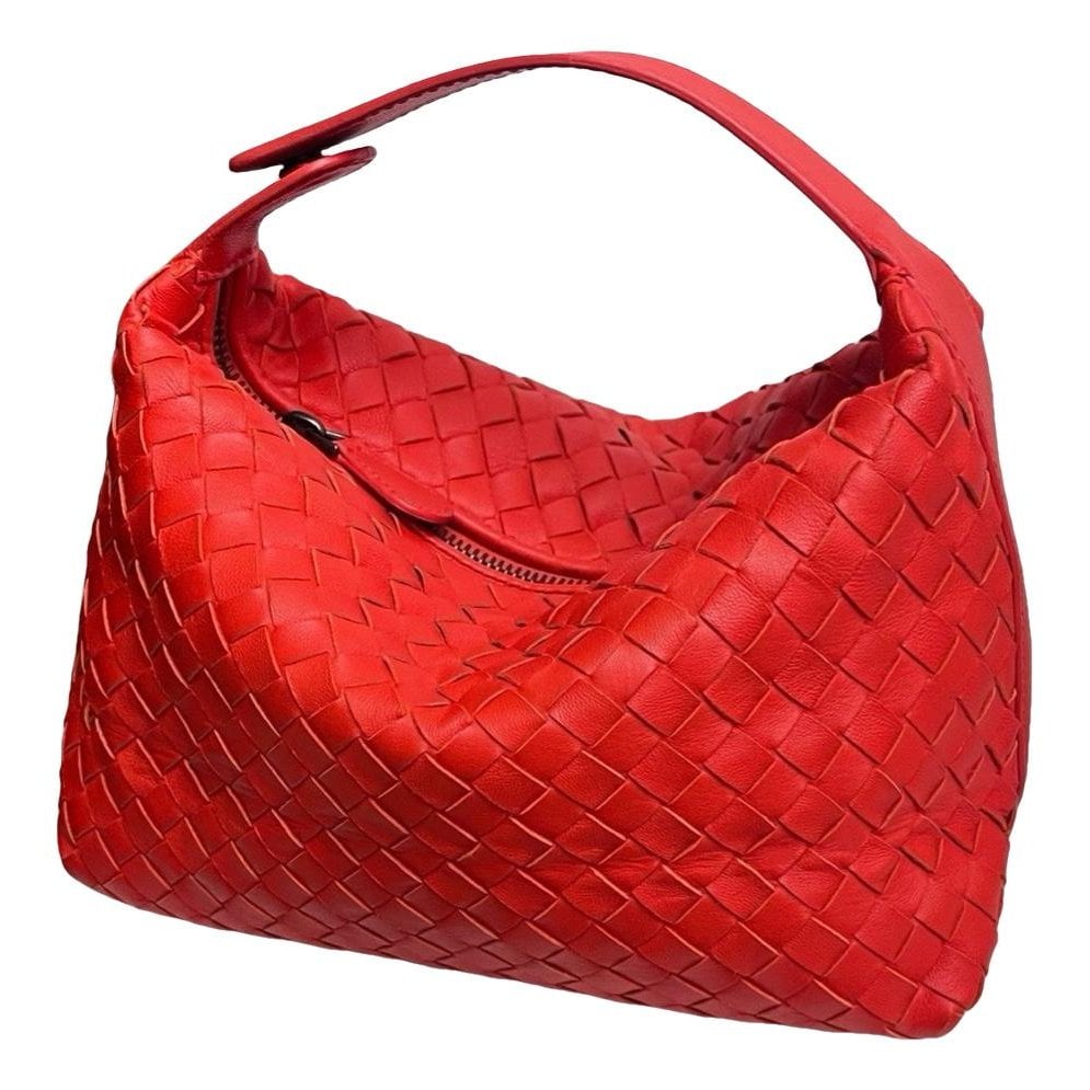 Veneta leather handbag