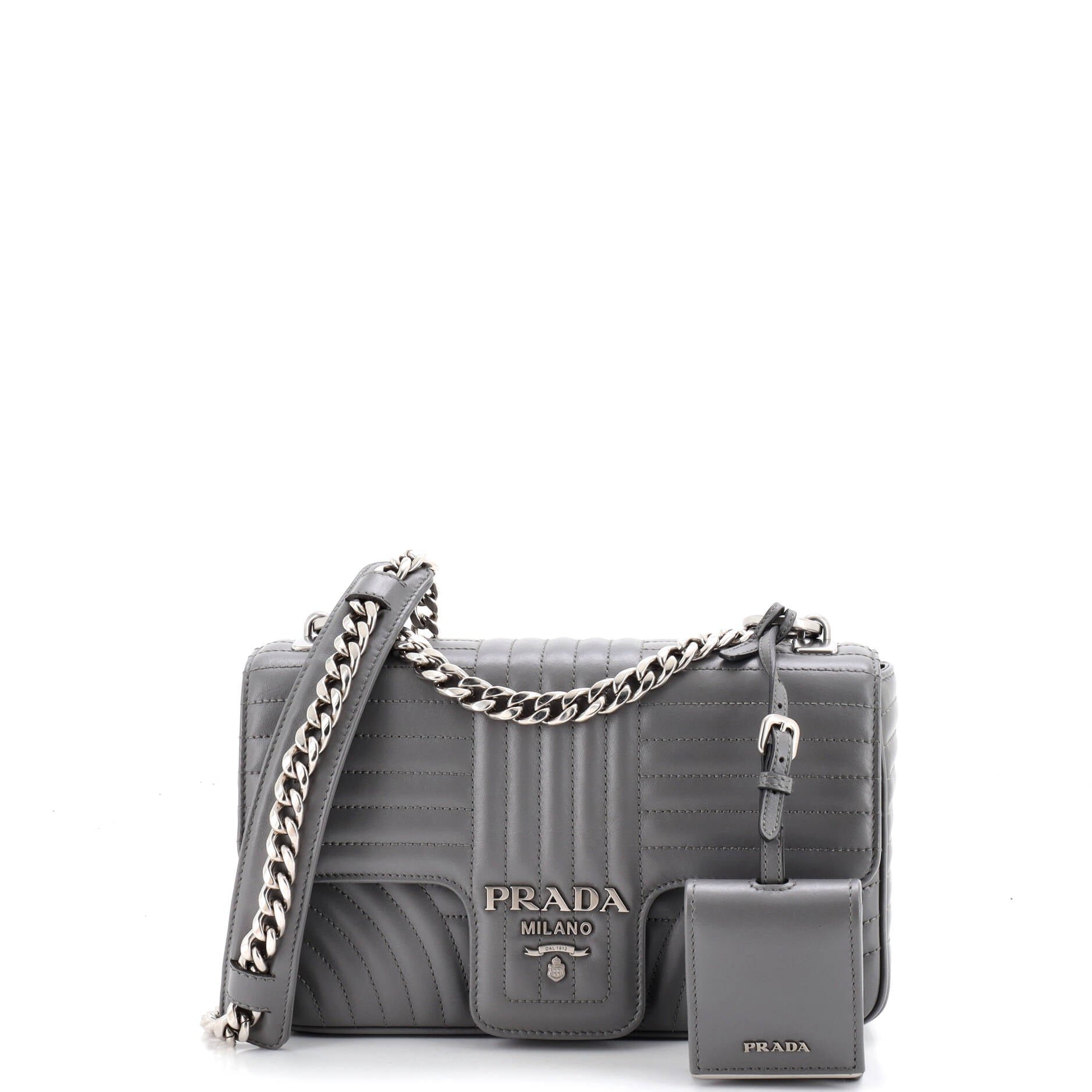 Chain Flap Shoulder Bag Diagramme Quilted Leather Medium