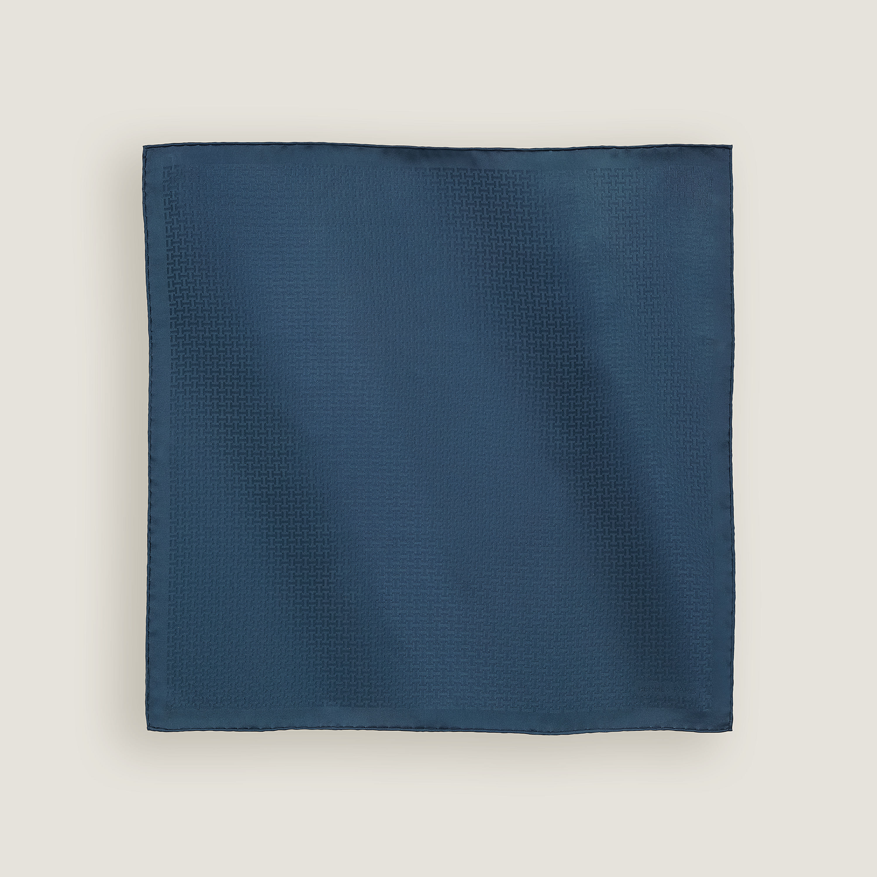 Faconnee Upside Down pocket square 45