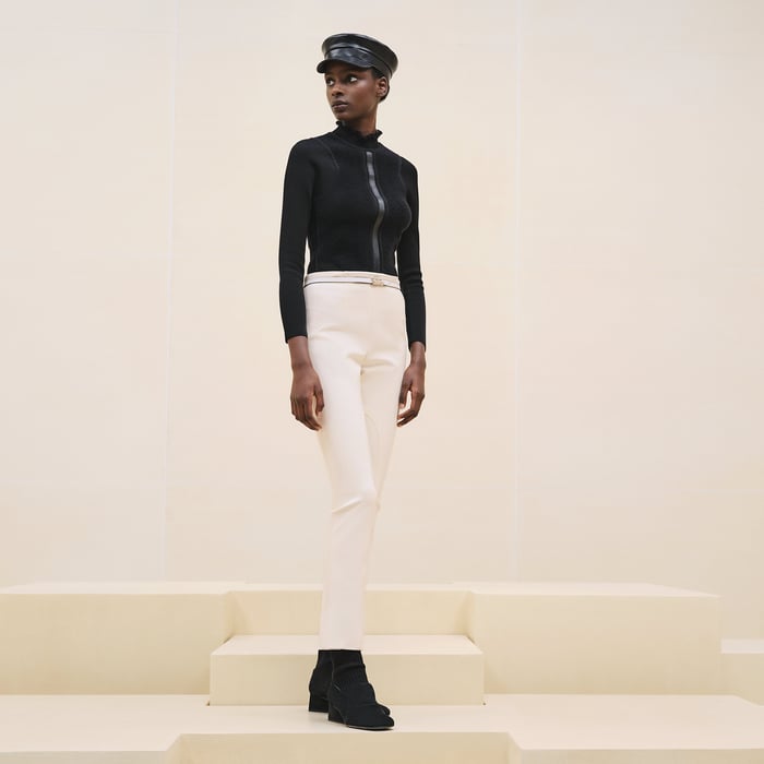 High-waisted pants