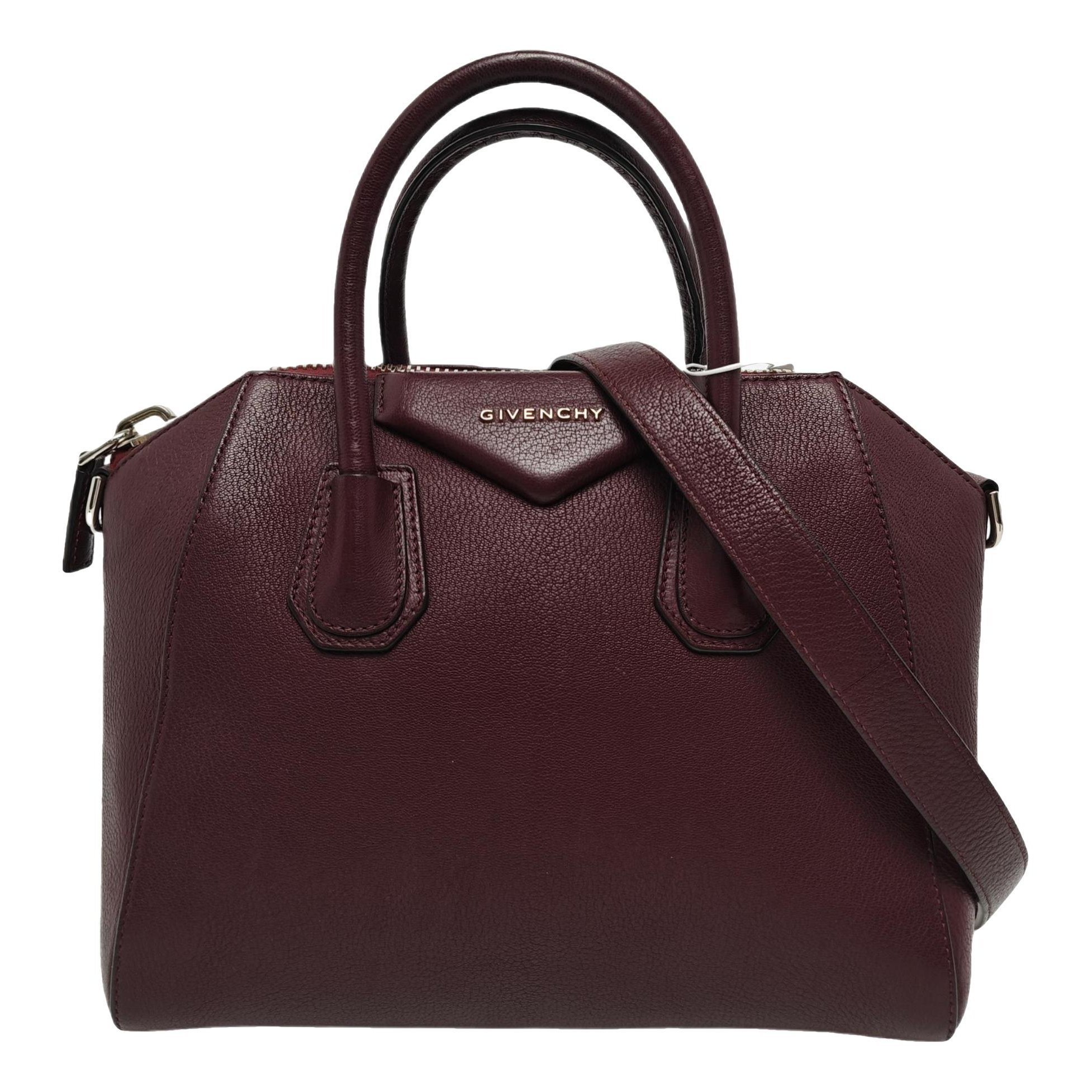 Antigona leather handbag