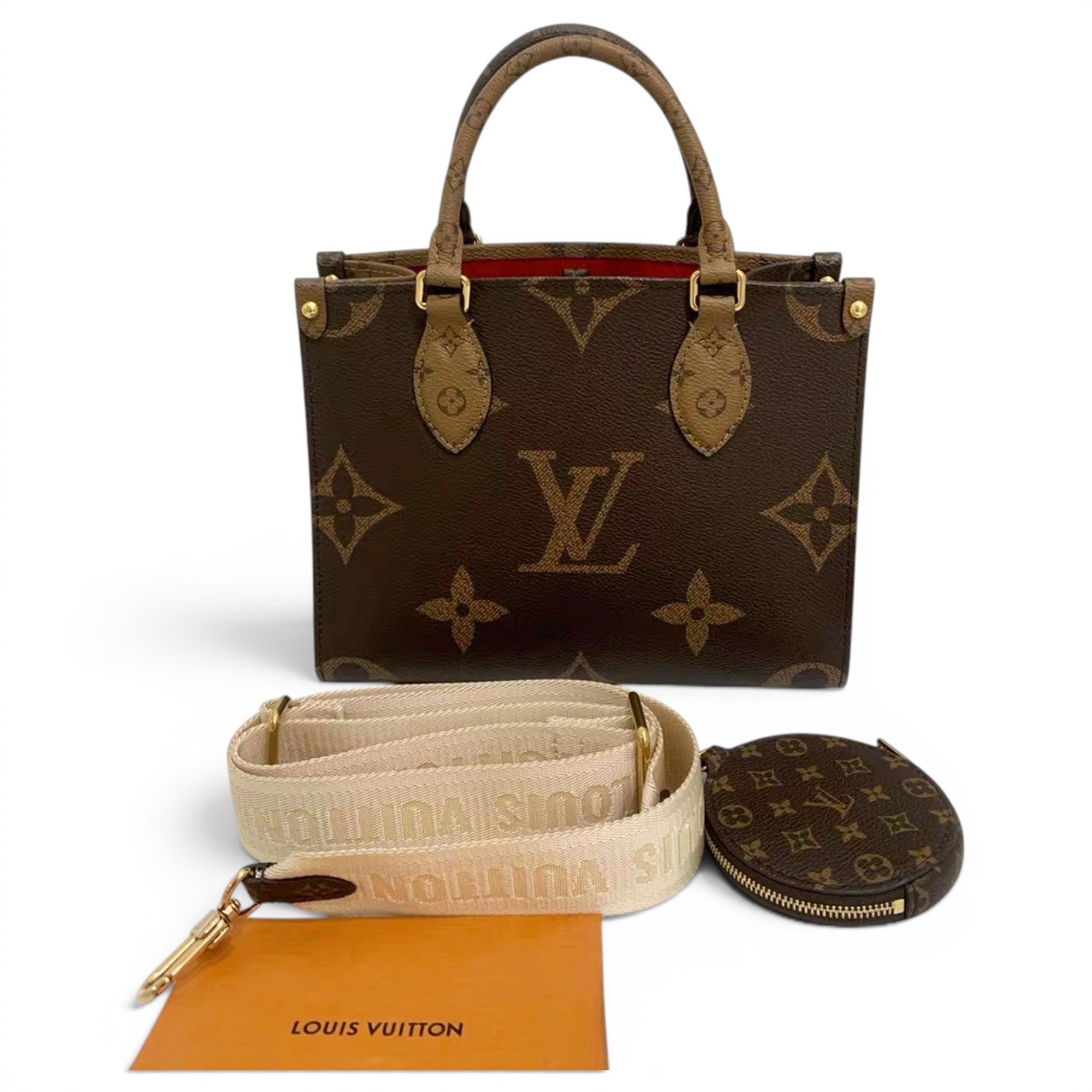 Onthego leather tote