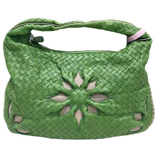 Veneta leather handbag