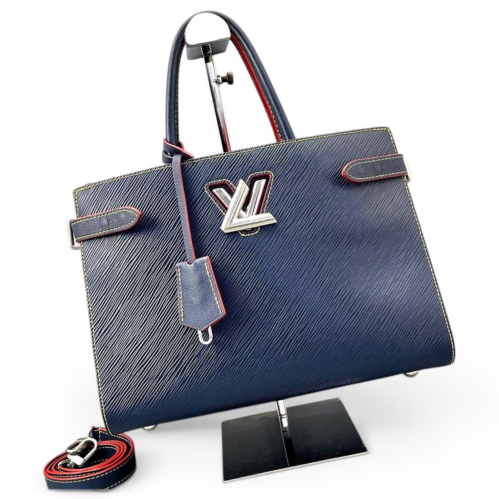 Twist leather handbag