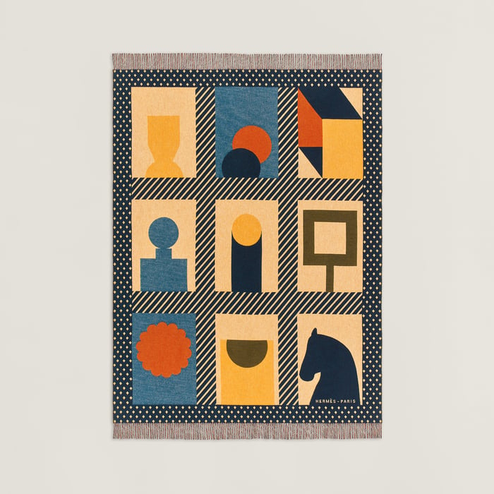 Les Objets du Faubourg blanket