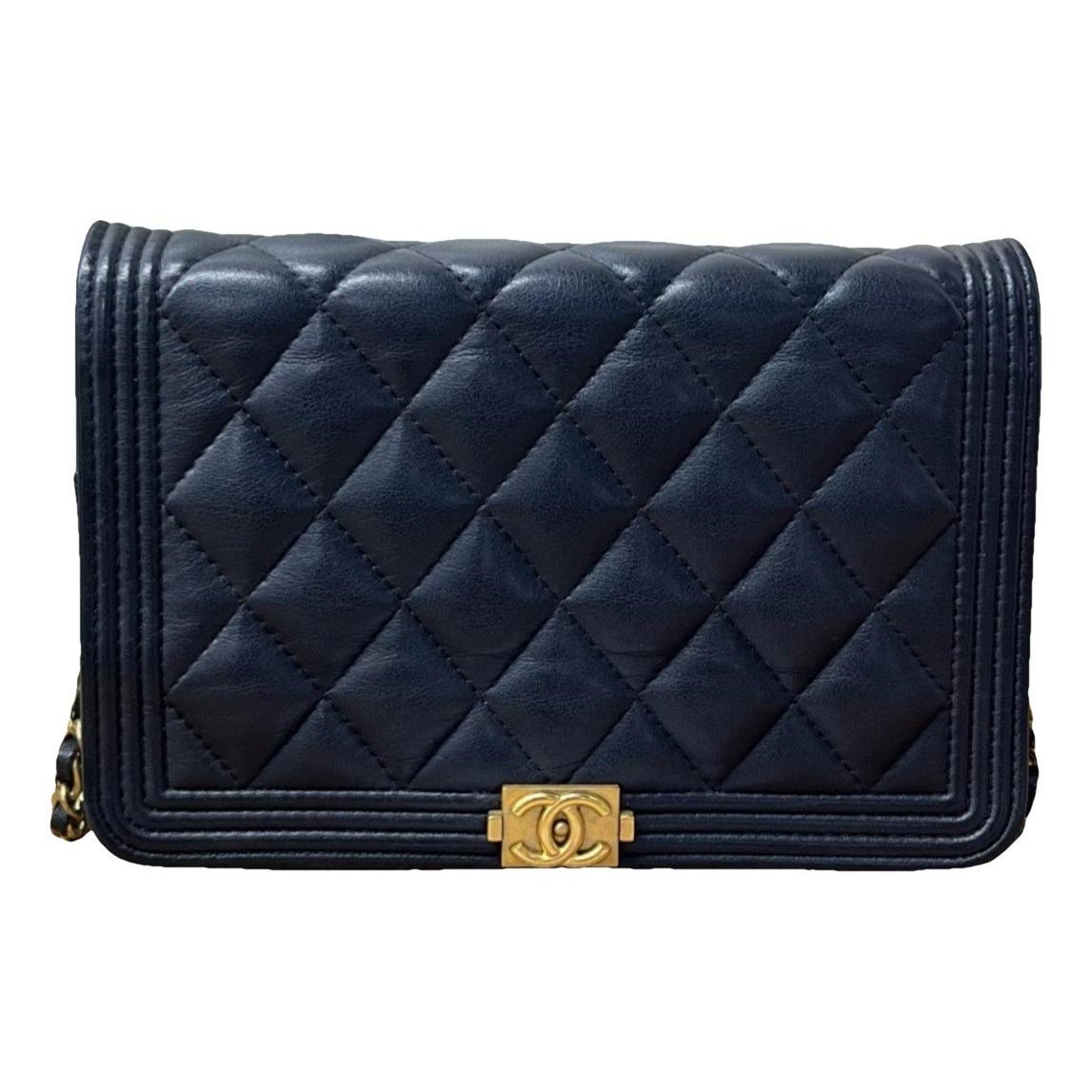 Wallet On Chain Boy leather crossbody bag