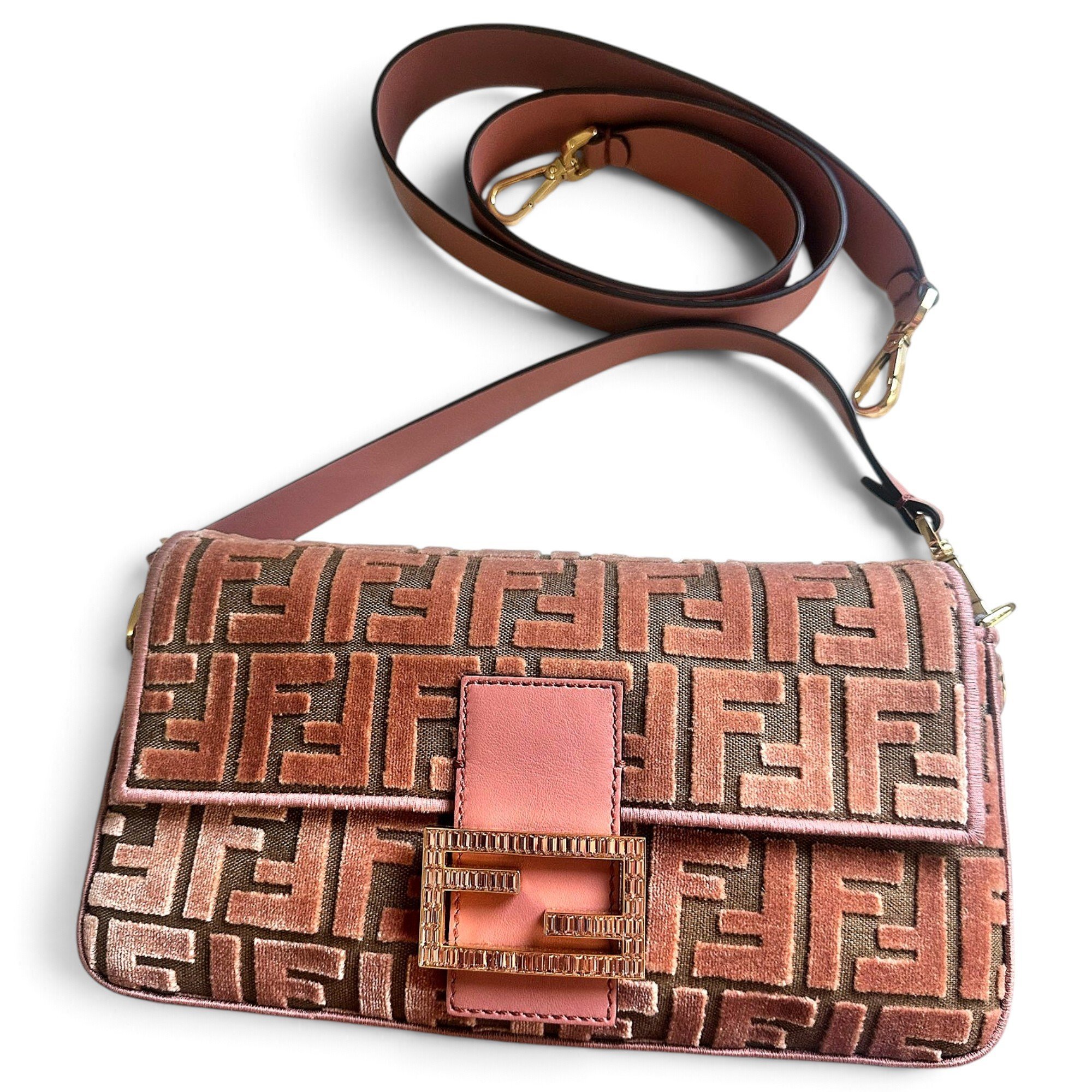 Baguette velvet handbag
