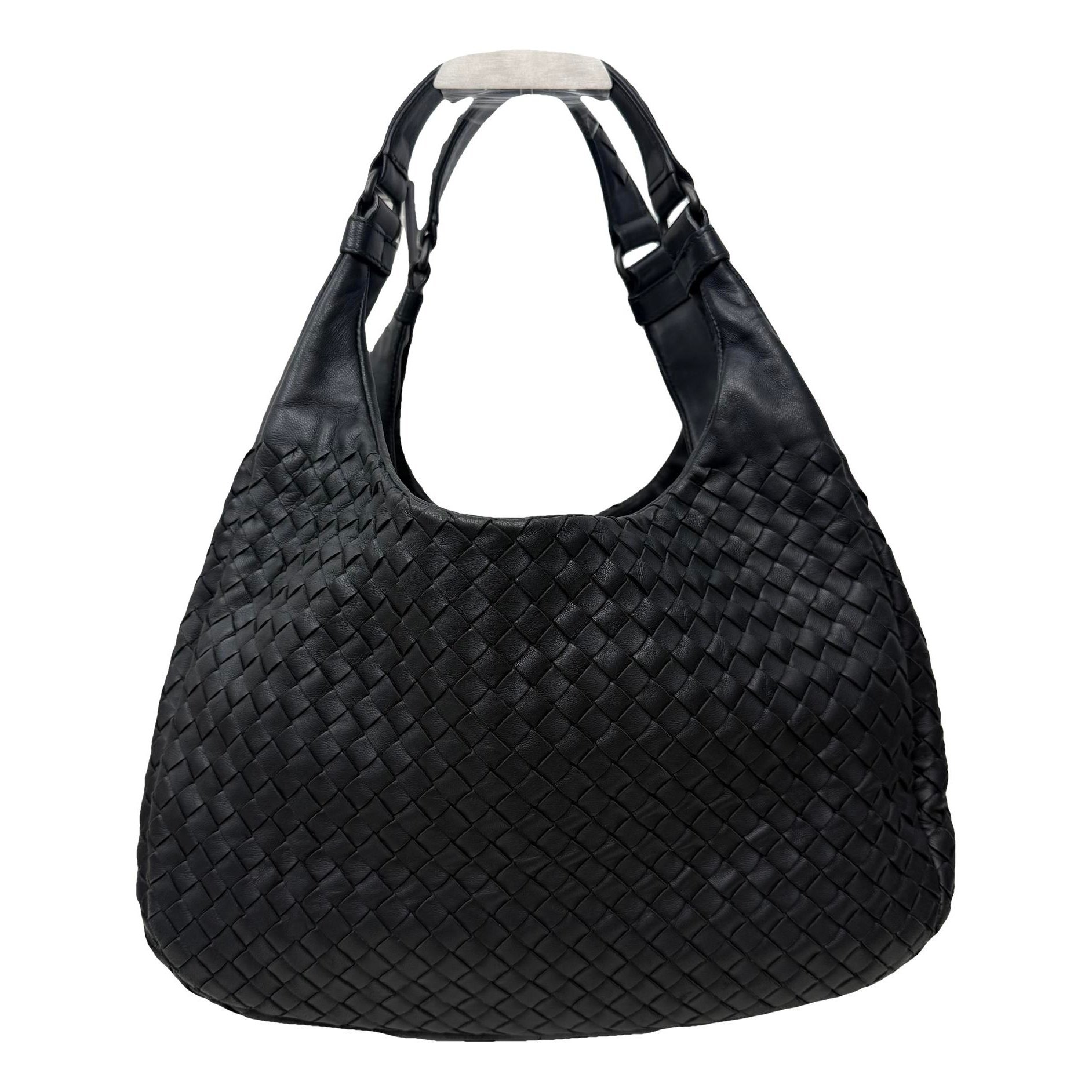 Veneta leather handbag