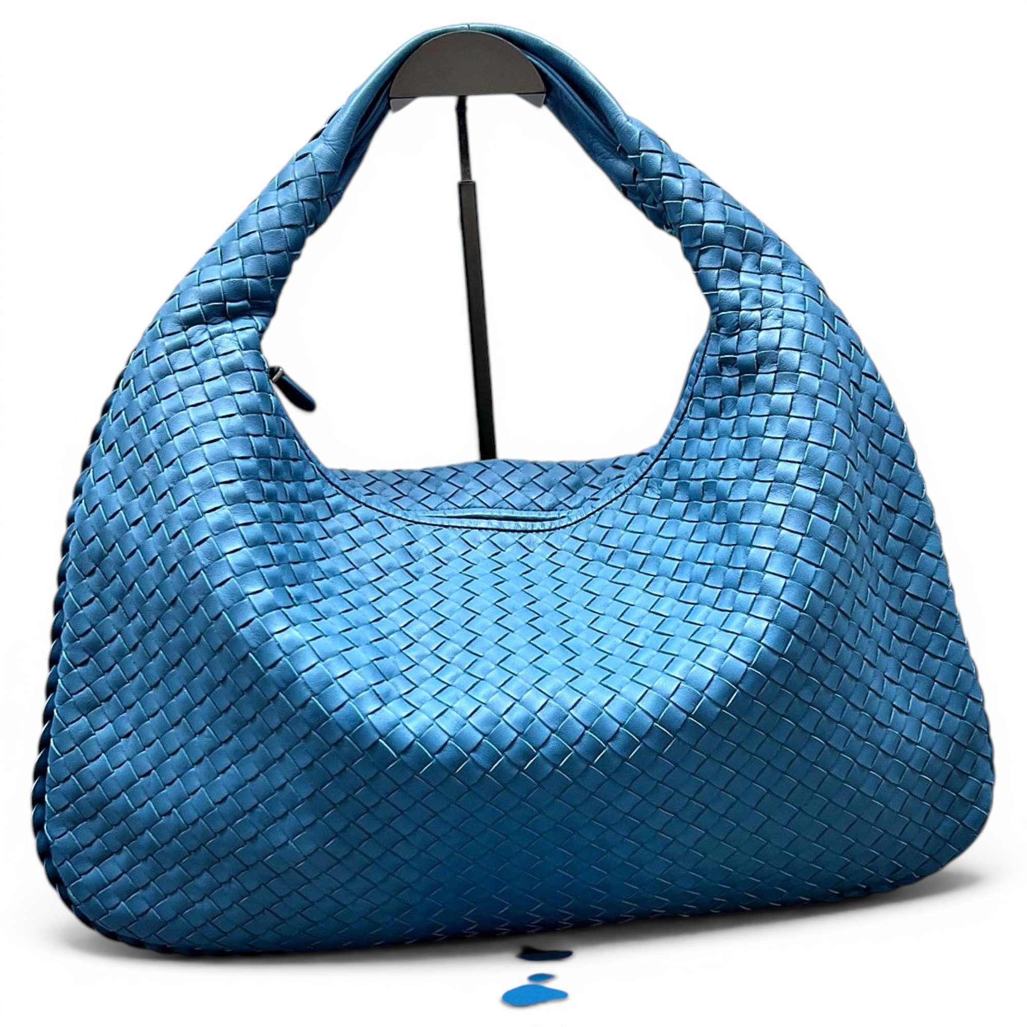 Veneta leather handbag