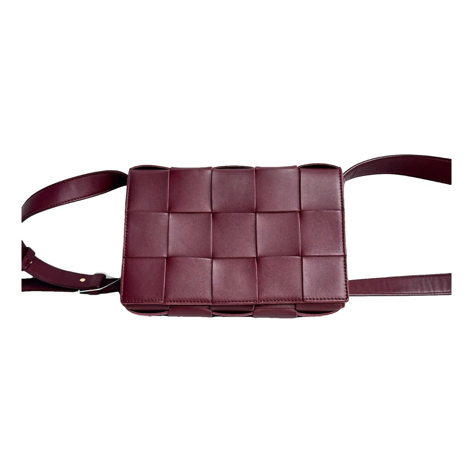 Cassette leather handbag