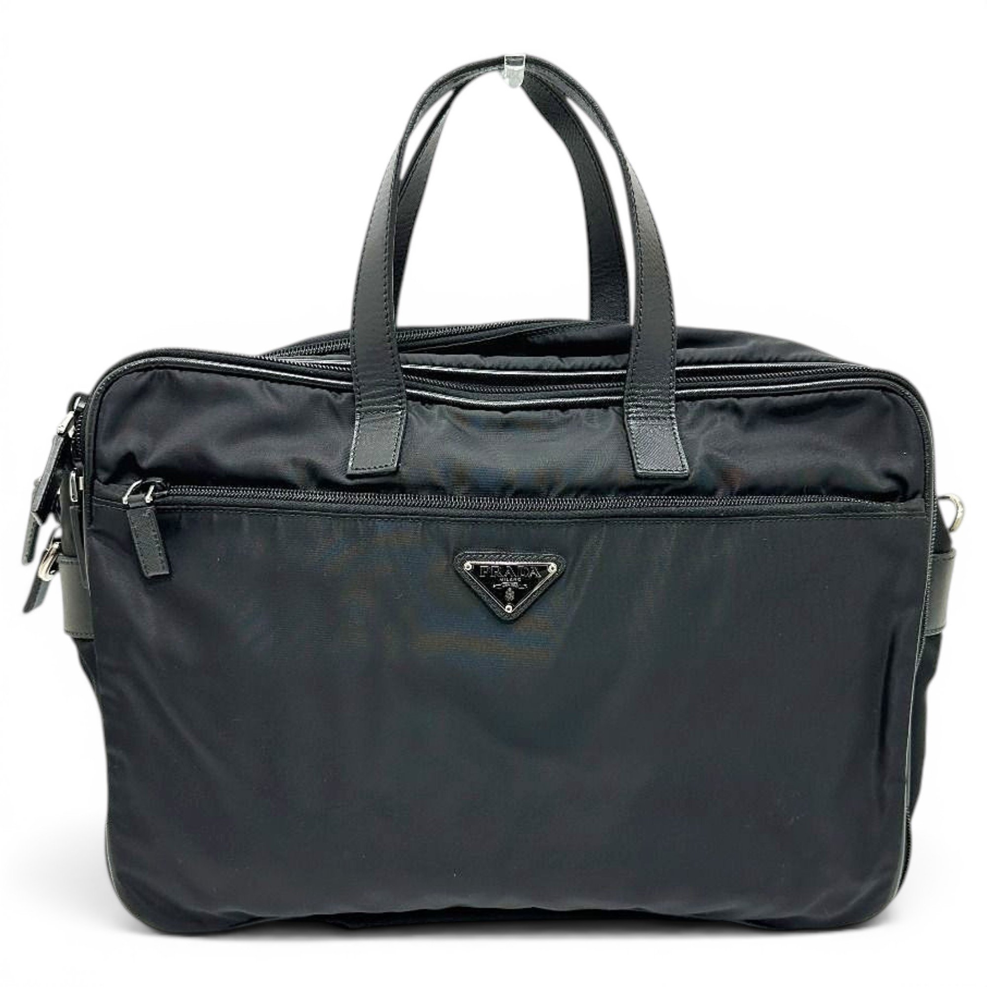 Triangle leather bag