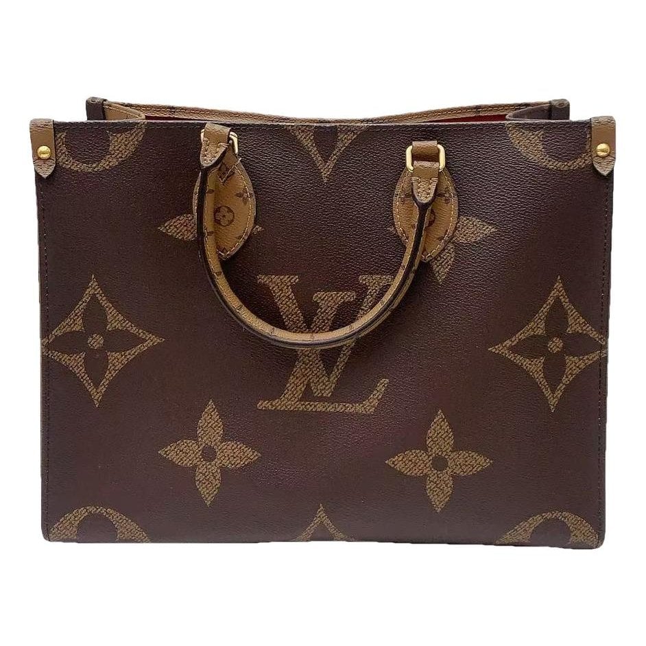 Onthego leather handbag