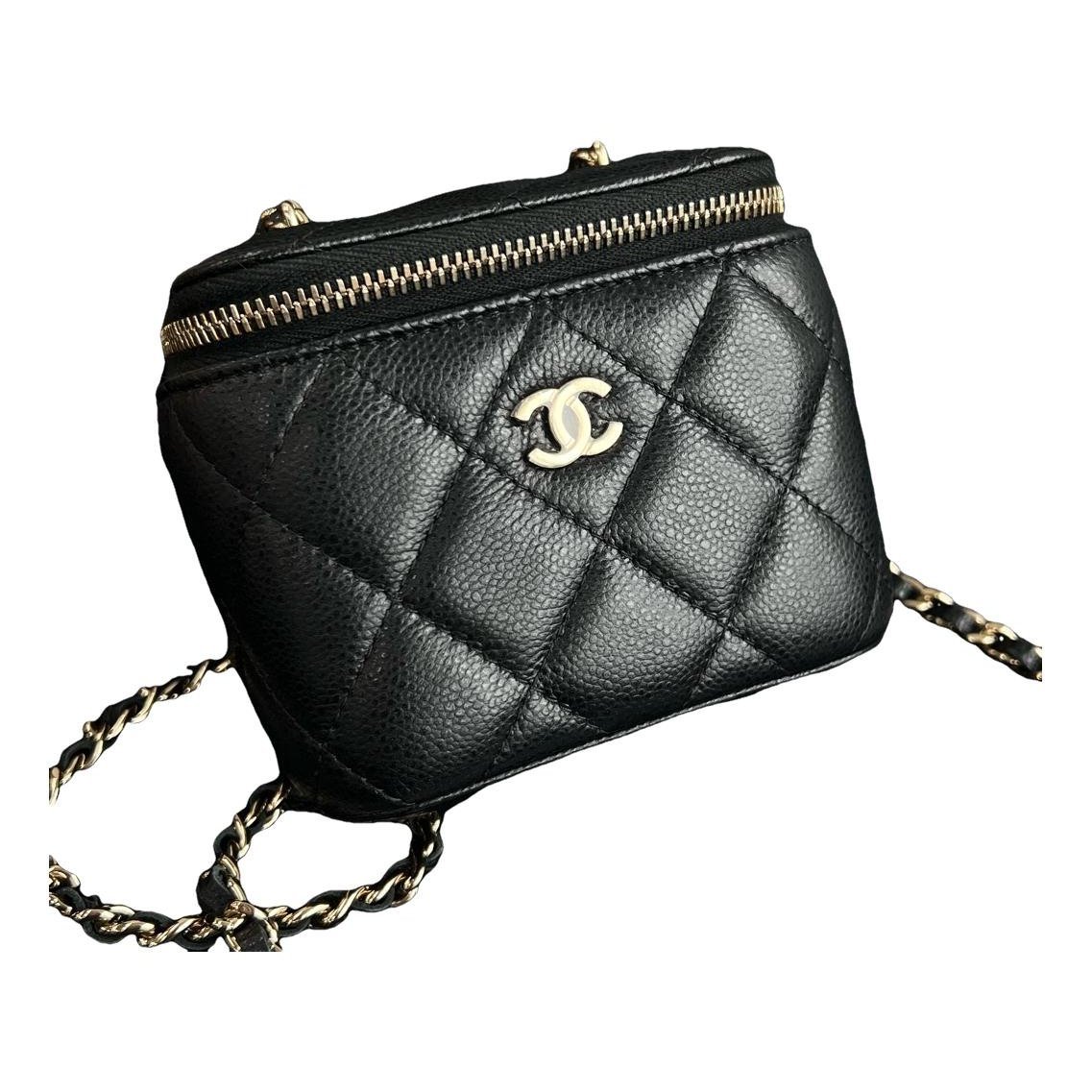 Trendy CC Vanity leather handbag
