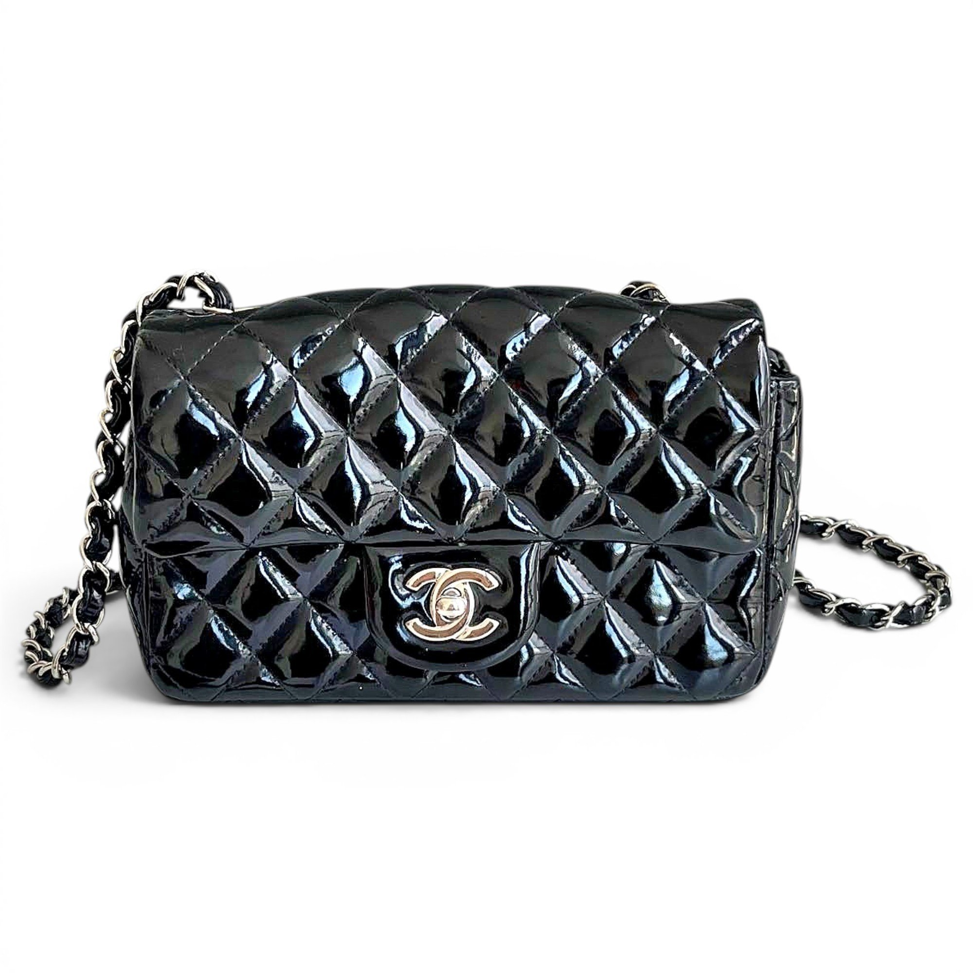 Timeless/Classique patent leather crossbody bag