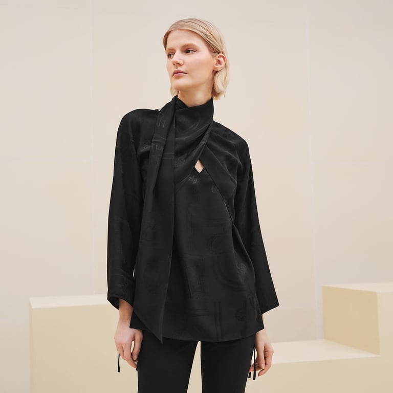 "Jacquard en Desordre" ascot collar blouse