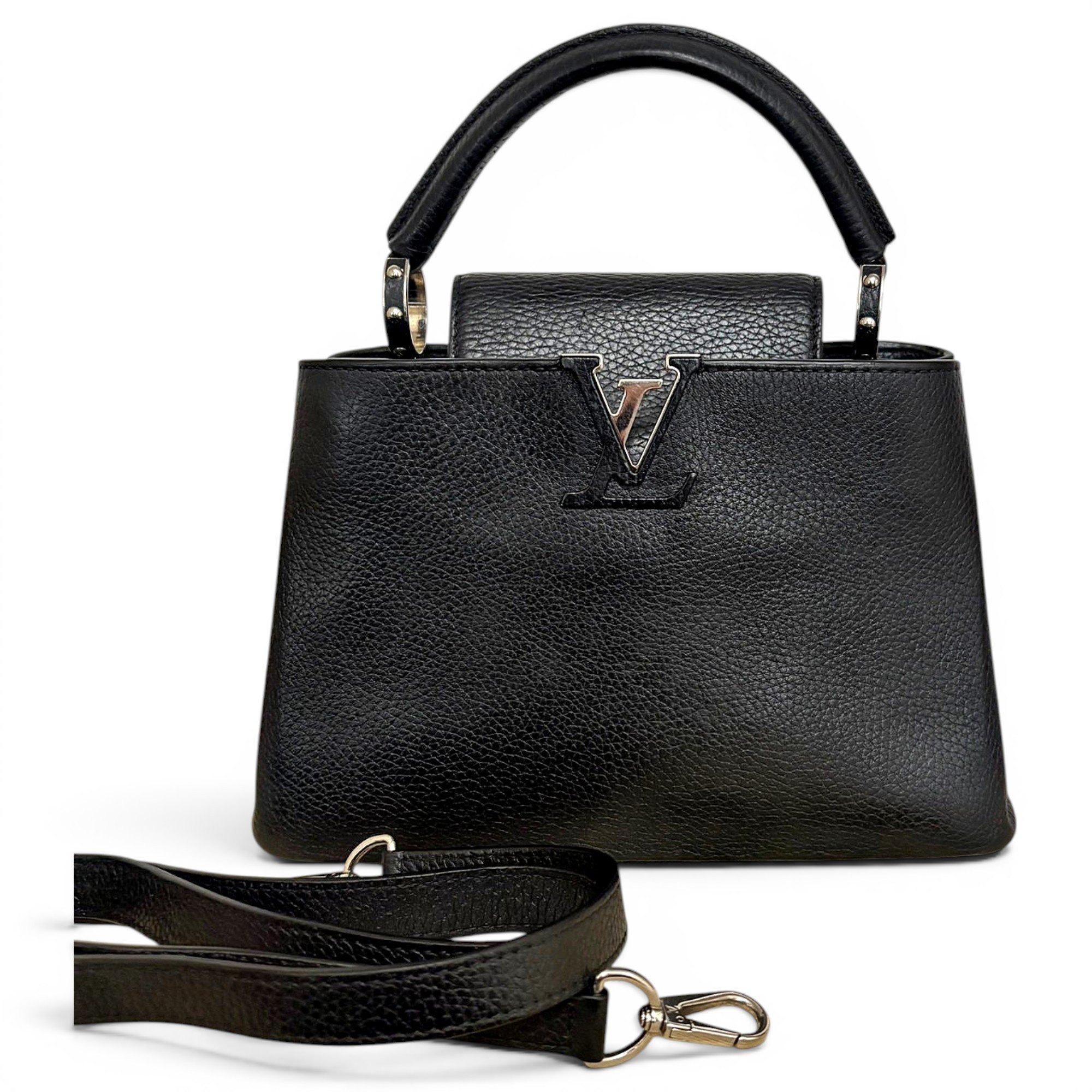 Capucines leather handbag