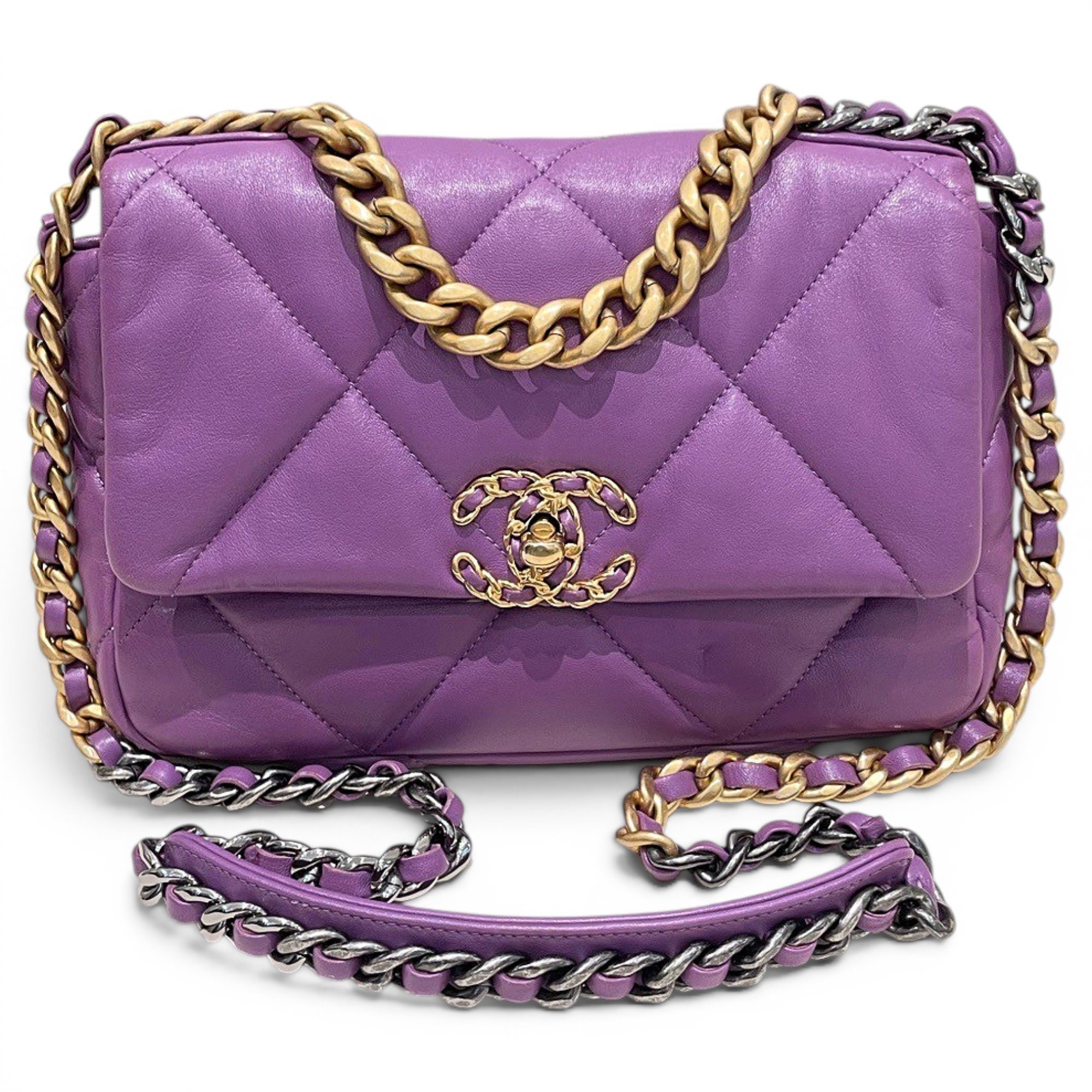 Chanel 19 leather handbag