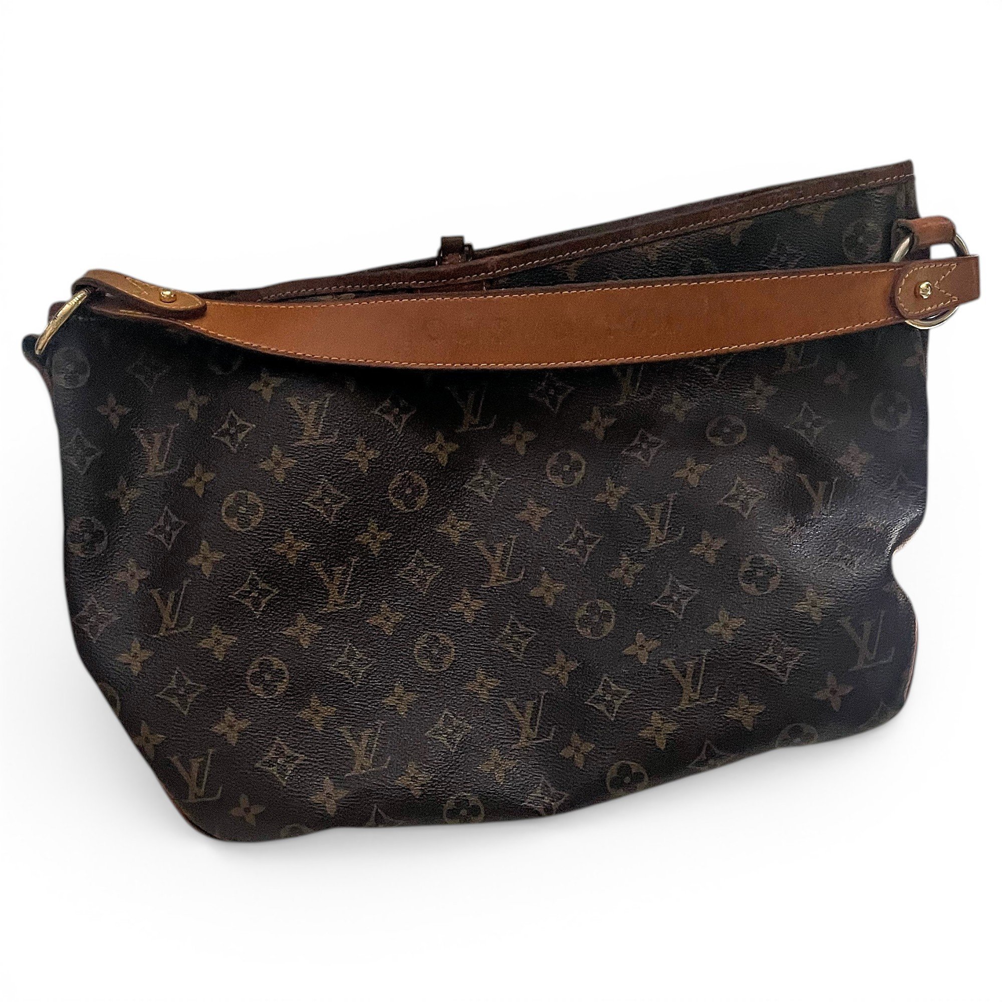 Delightful cloth handbag