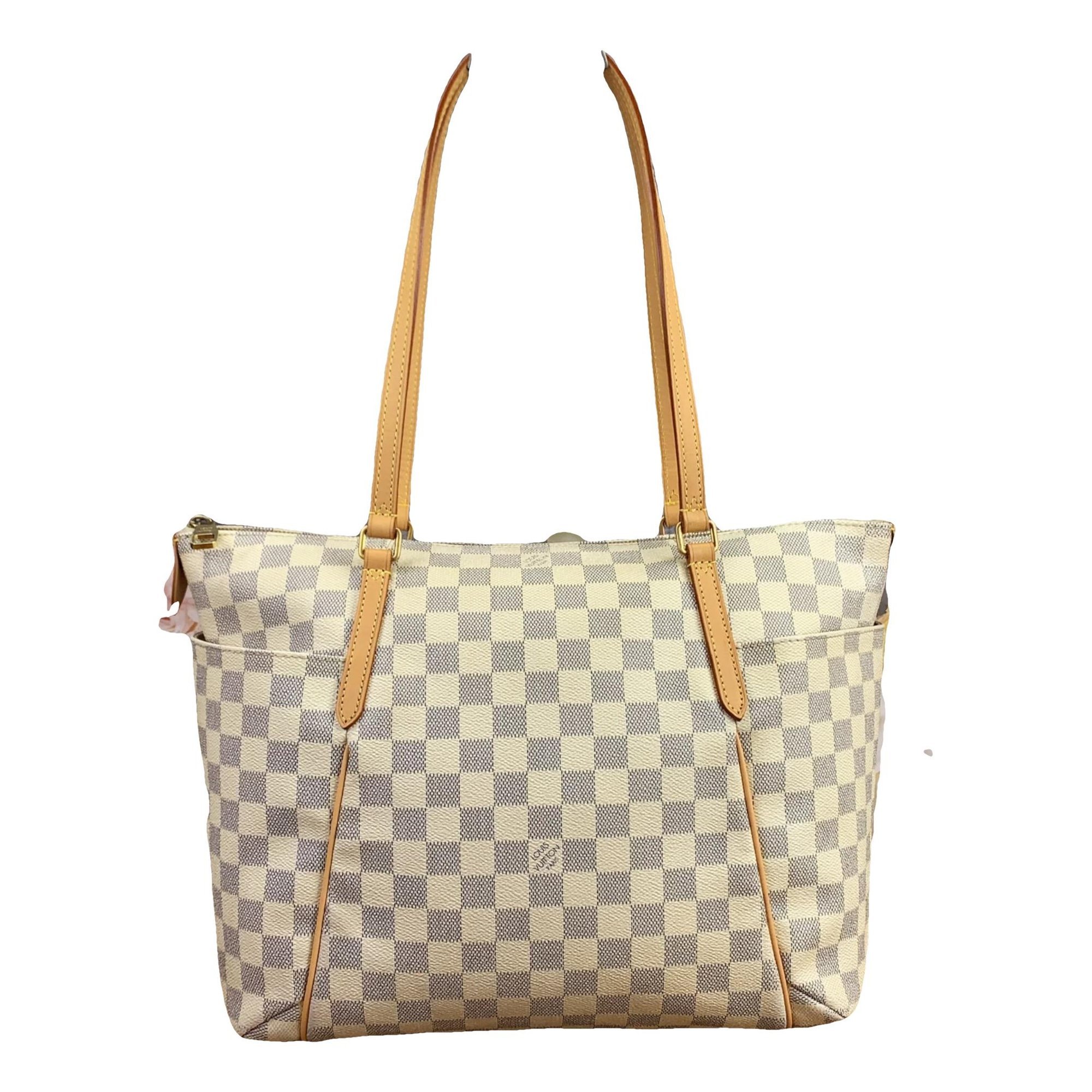 Totally leather handbag