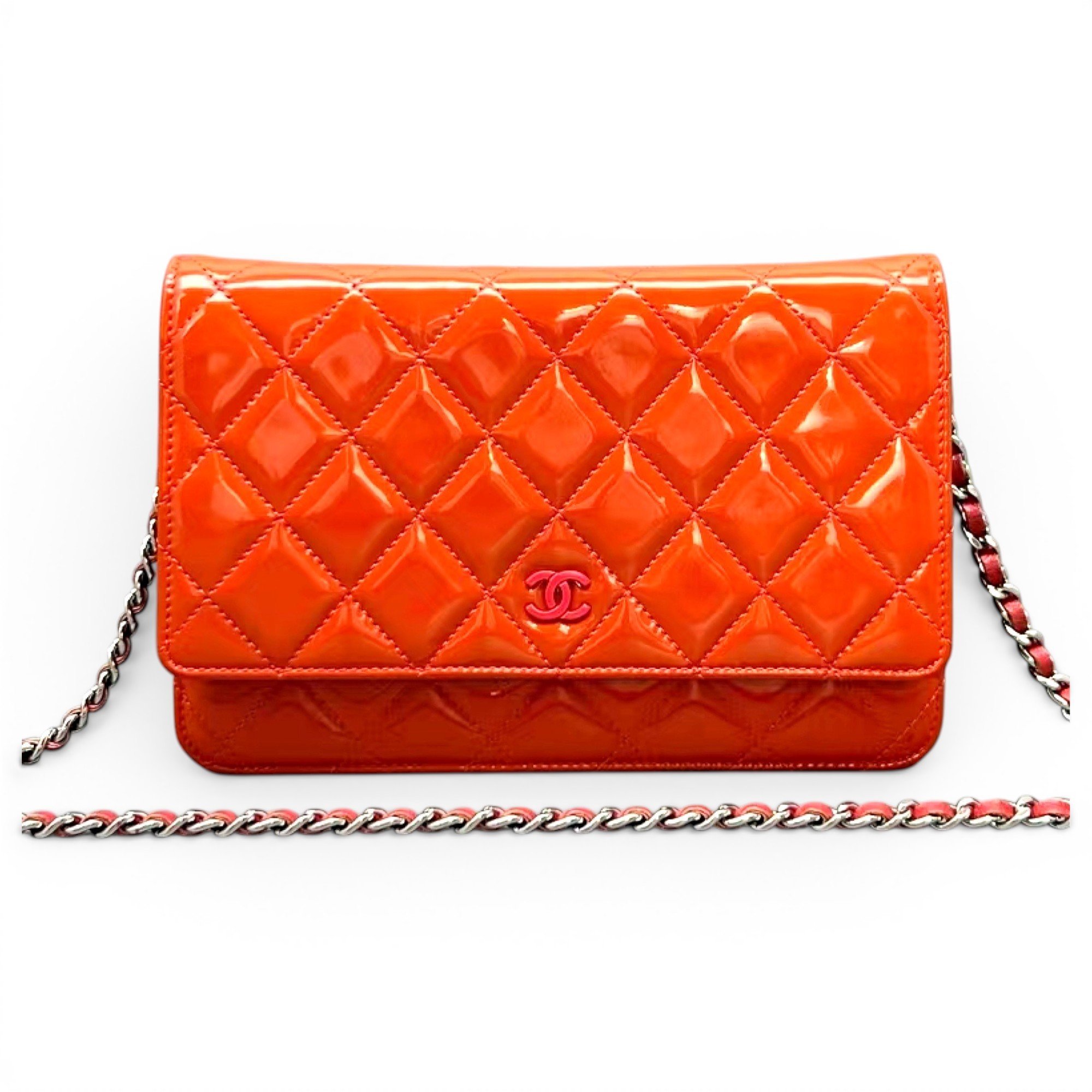 Wallet On Chain patent leather crossbody bag