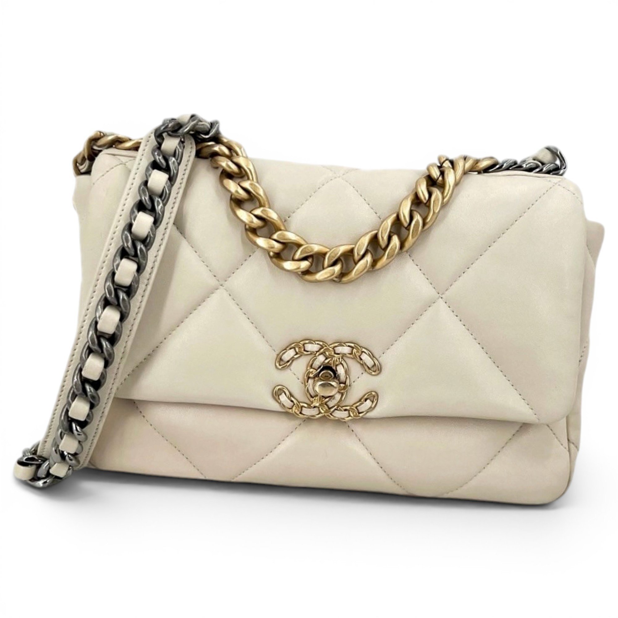Chanel 19 leather handbag