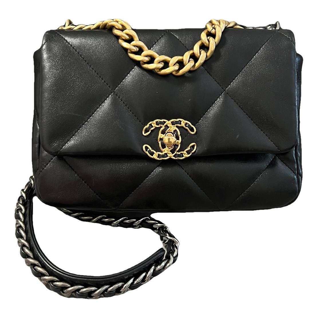 Chanel 19 leather handbag