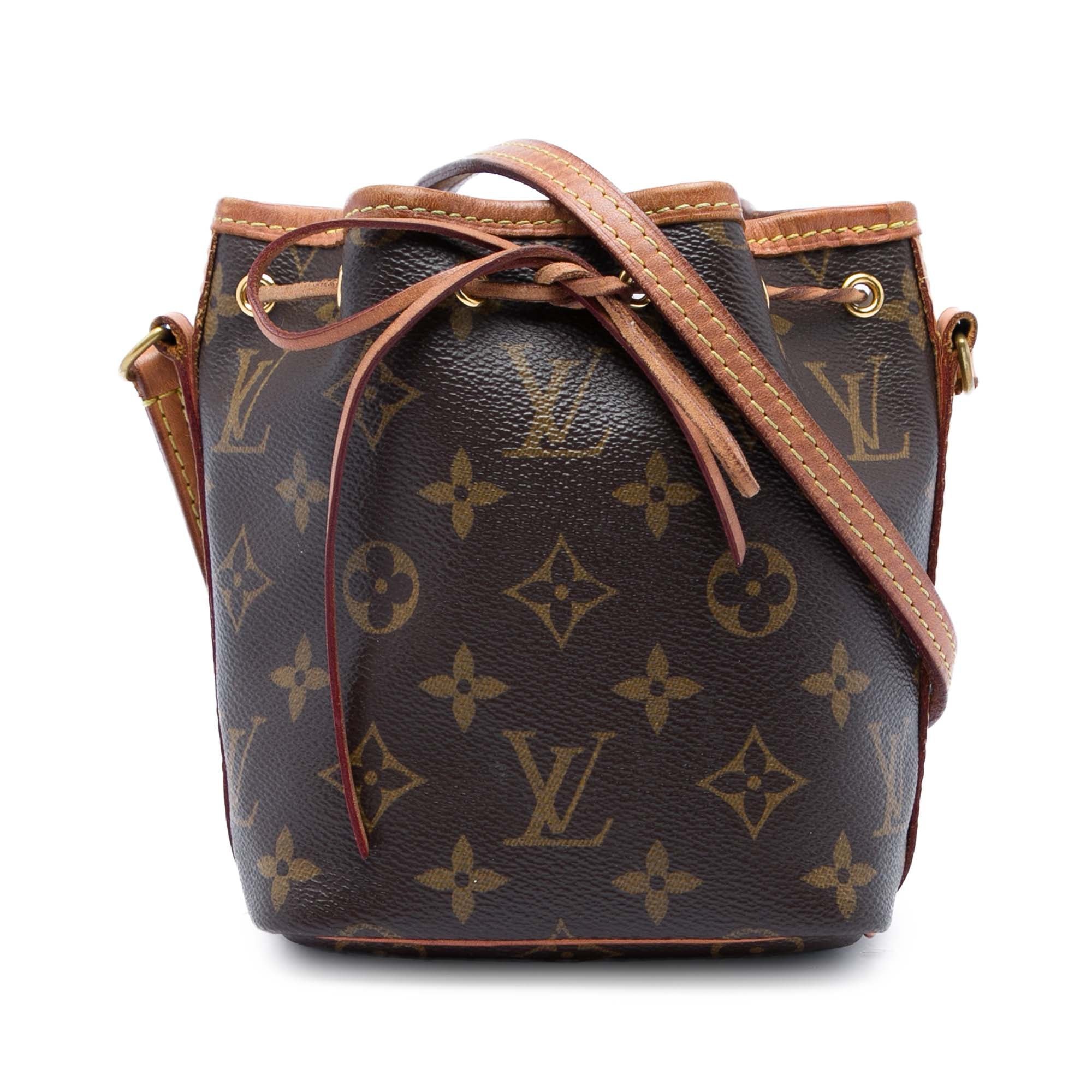 Bucket leather handbag