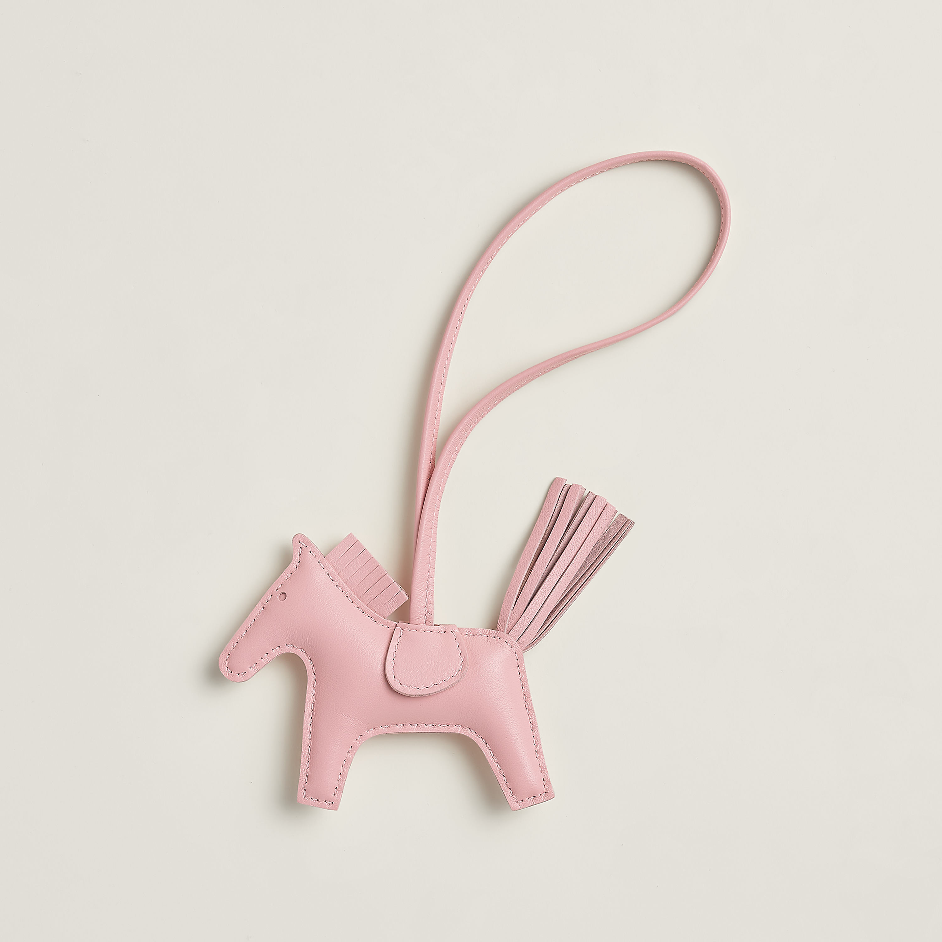 Hermès Rodeo PM charm Rose Sakura | BagUSeek