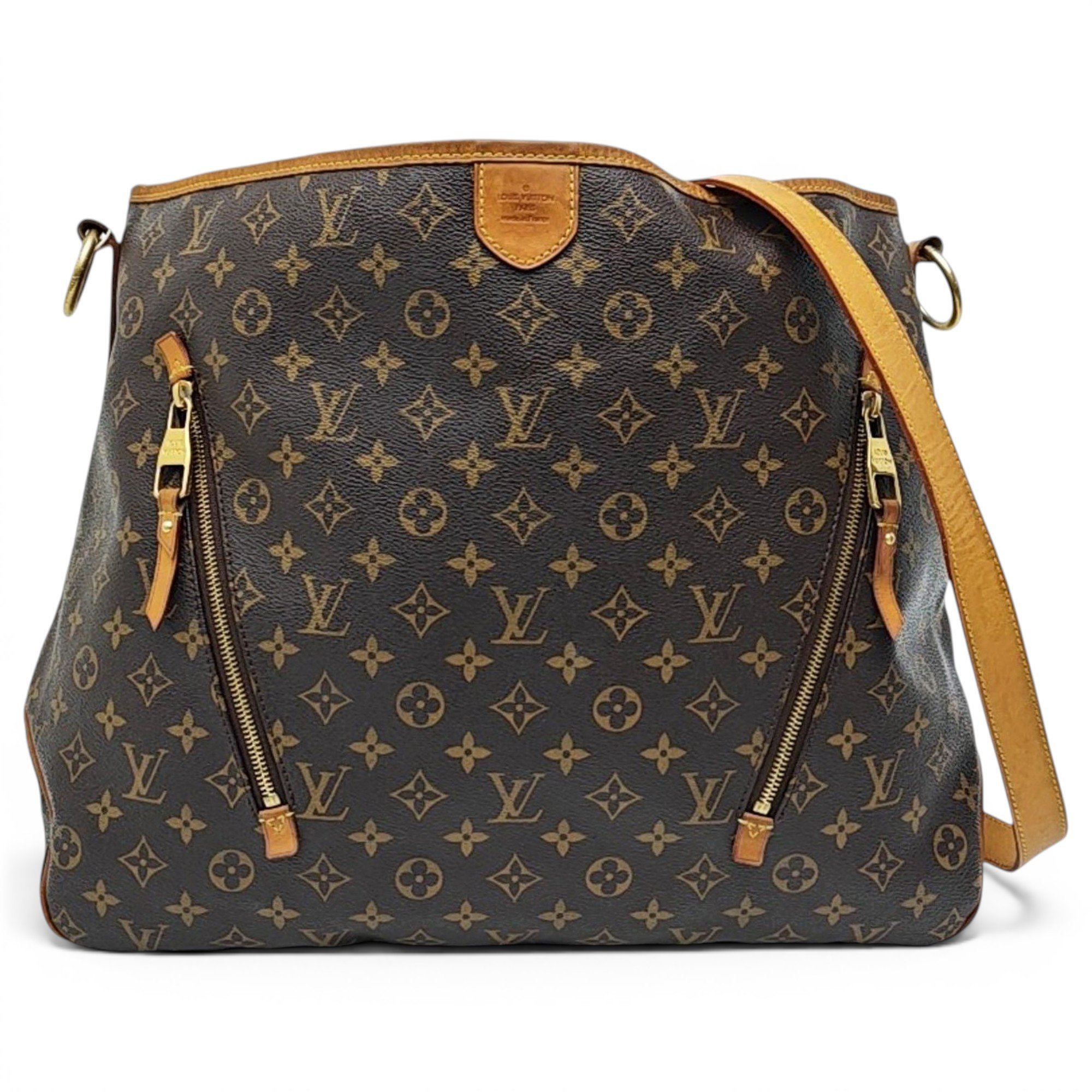 Delightful cloth handbag