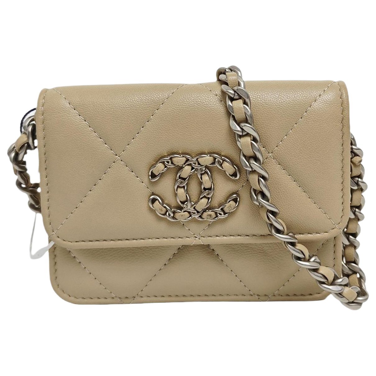 Chanel 19 handbag