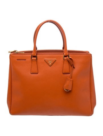 Saffiano Leather Galleria Double Zip Large